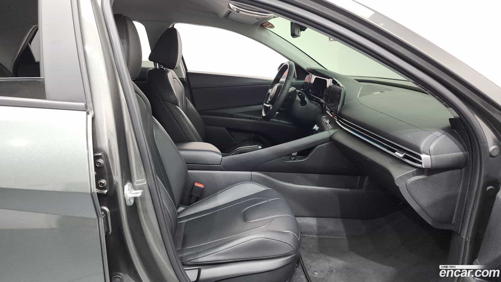 AVANTE Hyundai 2023.7-OPTION-015