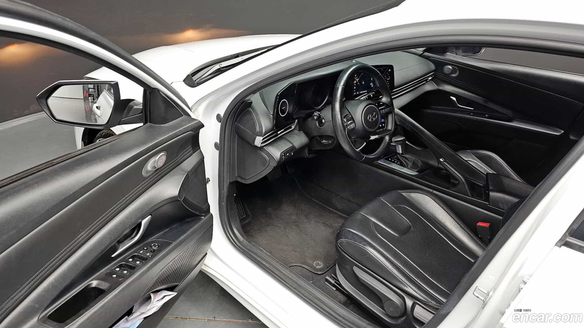 AVANTE Hyundai 2021.0-OPTION-016