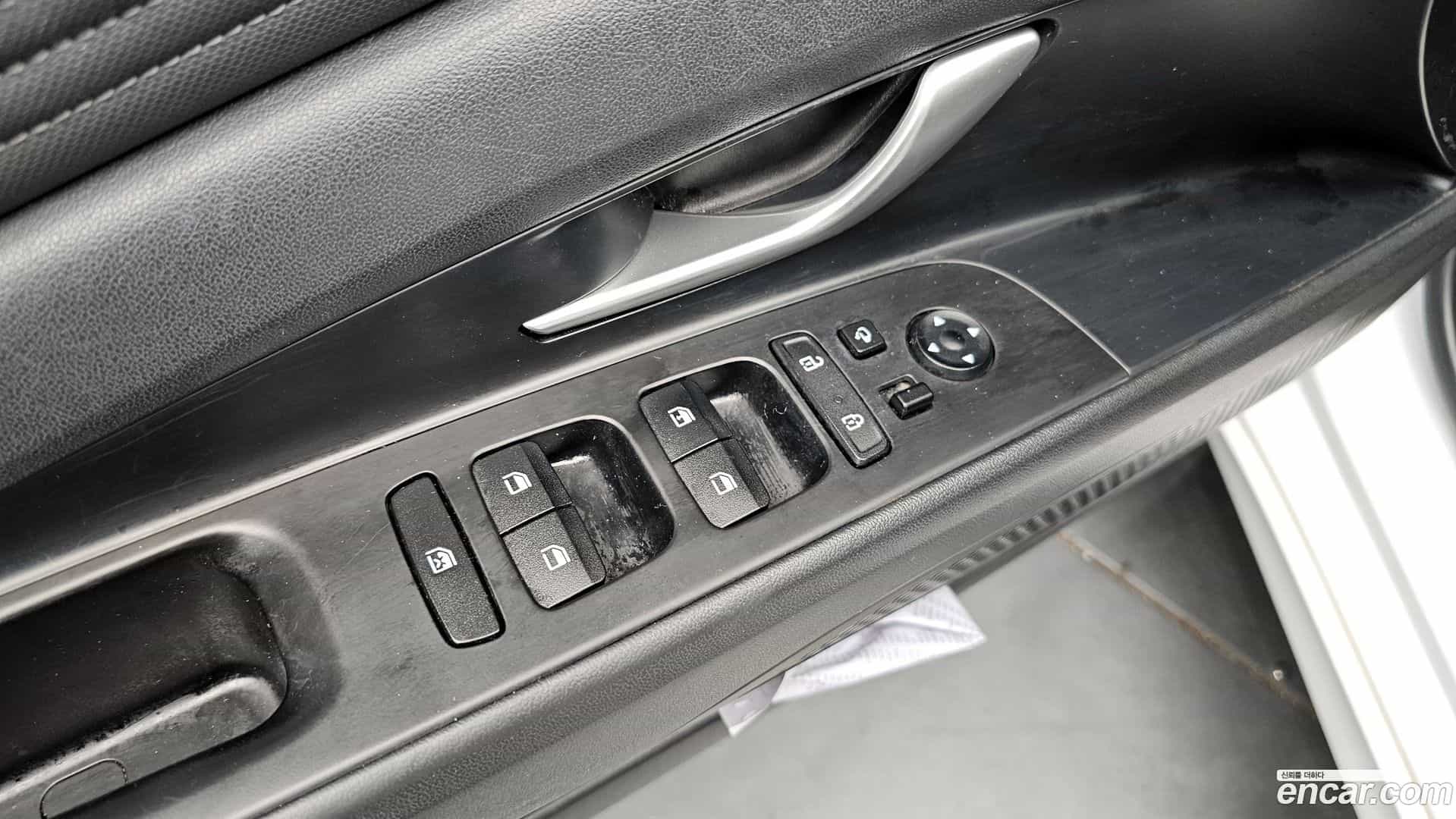 AVANTE Hyundai 2021.0-OPTION-022