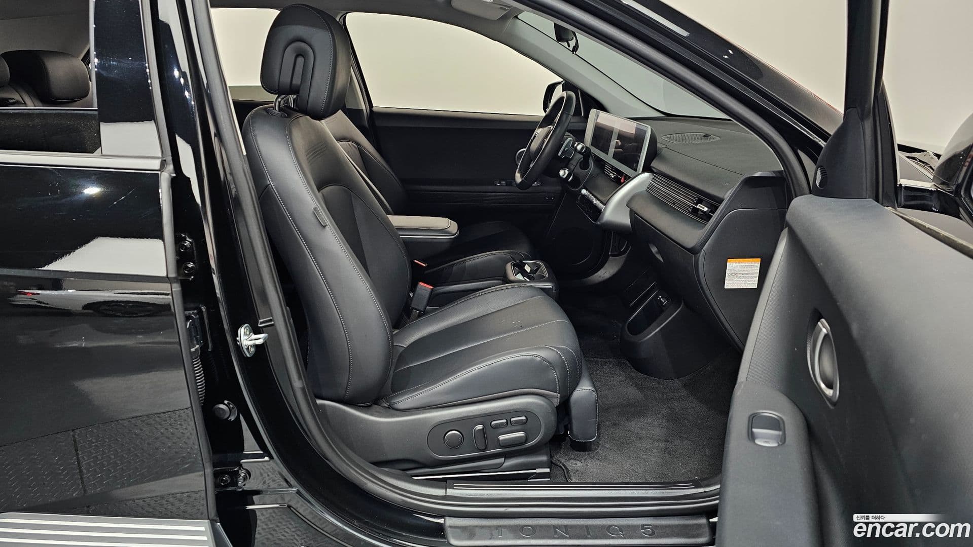 Main__Slider__Photo:Ioniq5 Hyundai 2022.1-25