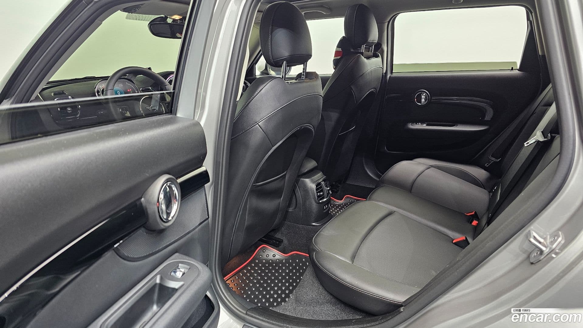 Main__Slider__Photo:Clubman Mini 2023.4-10