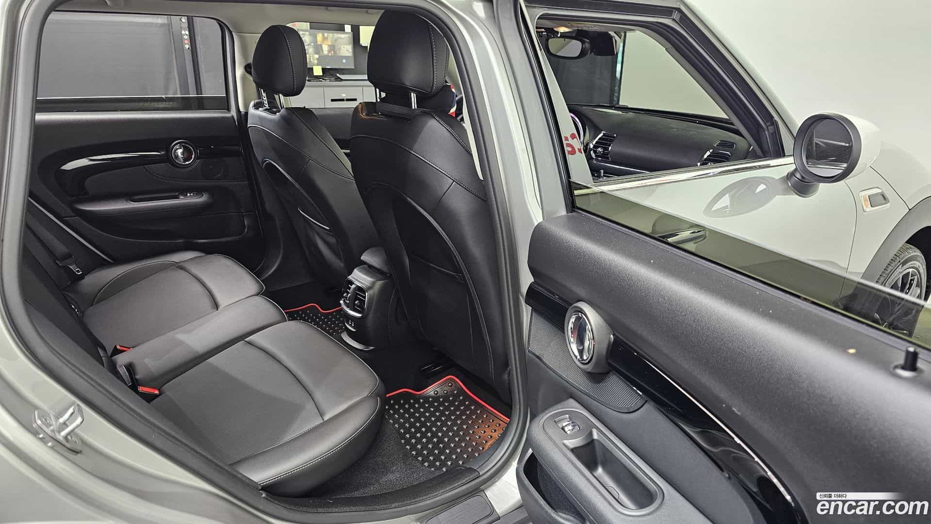 Clubman Mini 2023.4-INNER-036