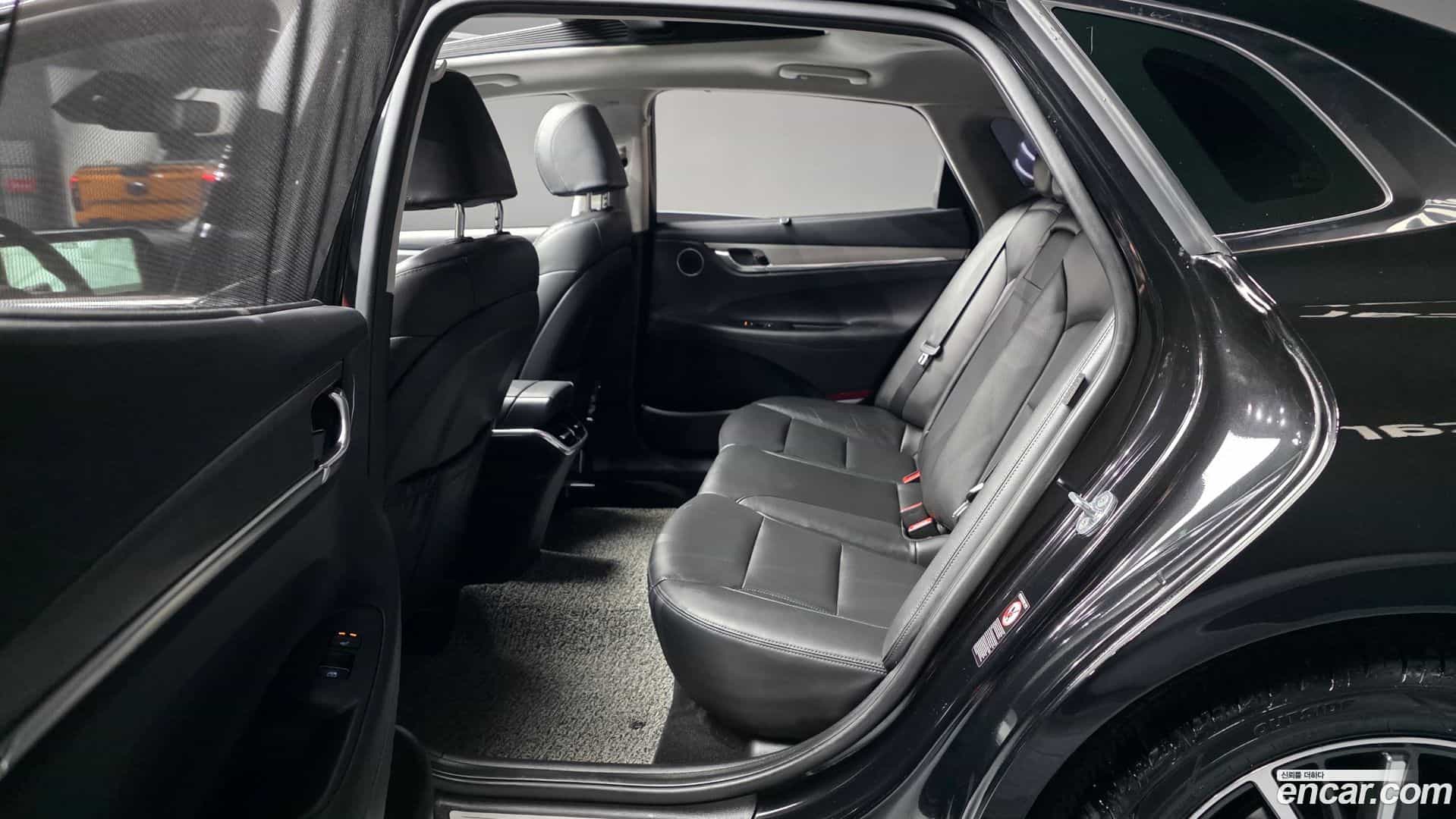Grandeur Hyundai 2022.5-OPTION-016