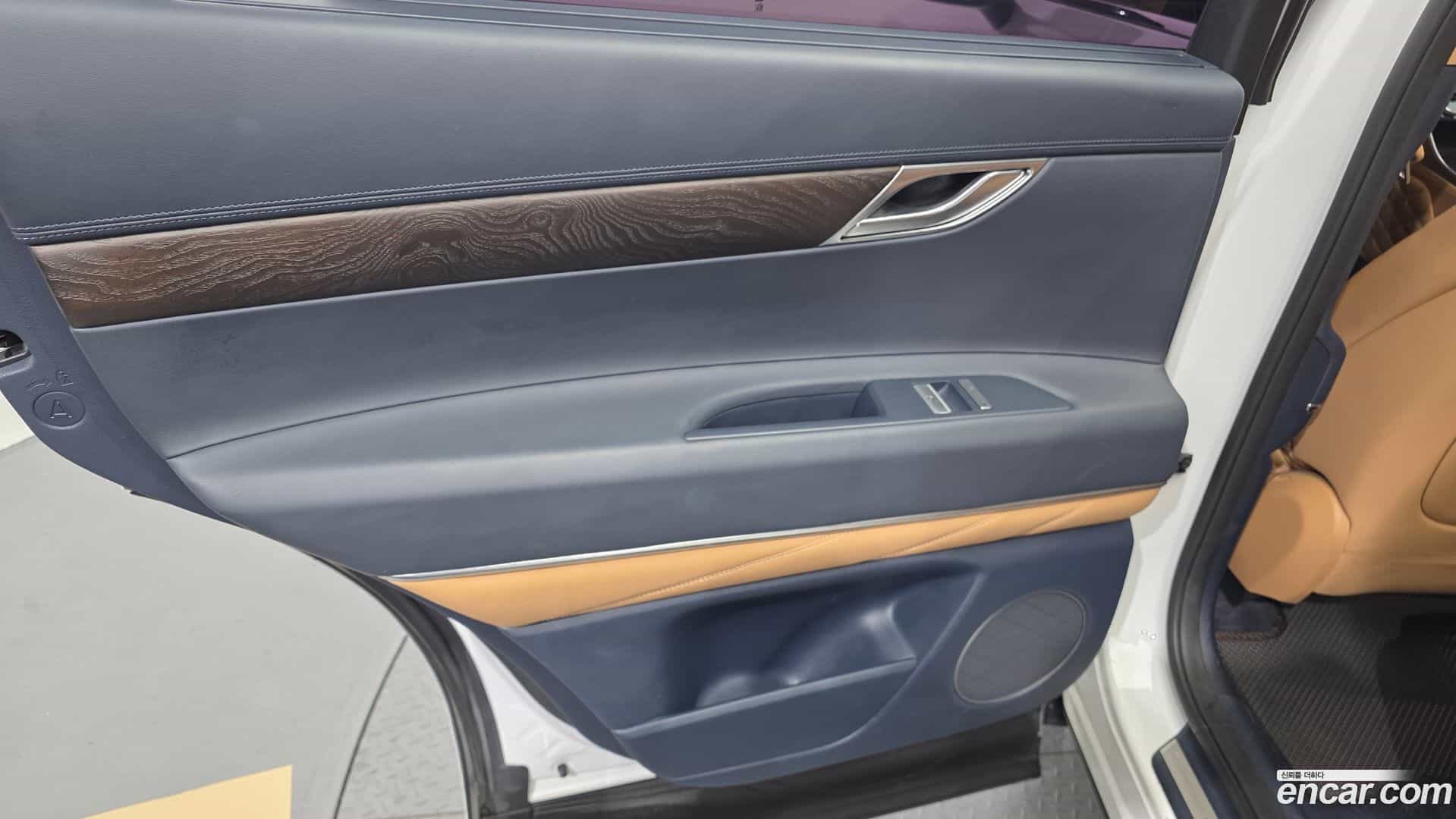 GV80 Genesis 2020.2-INNER-035