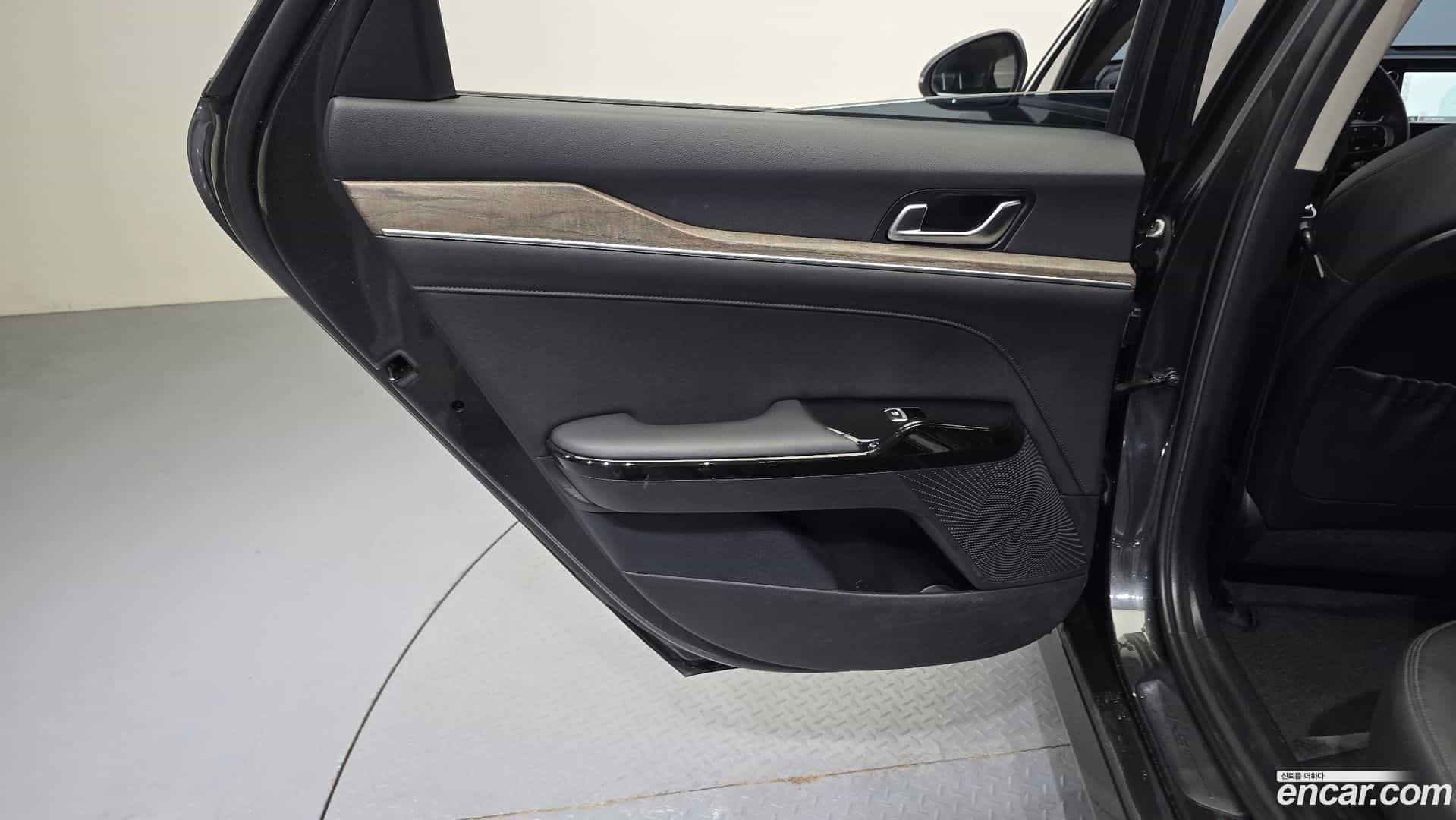 K5 Kia 2021.11-INNER-035