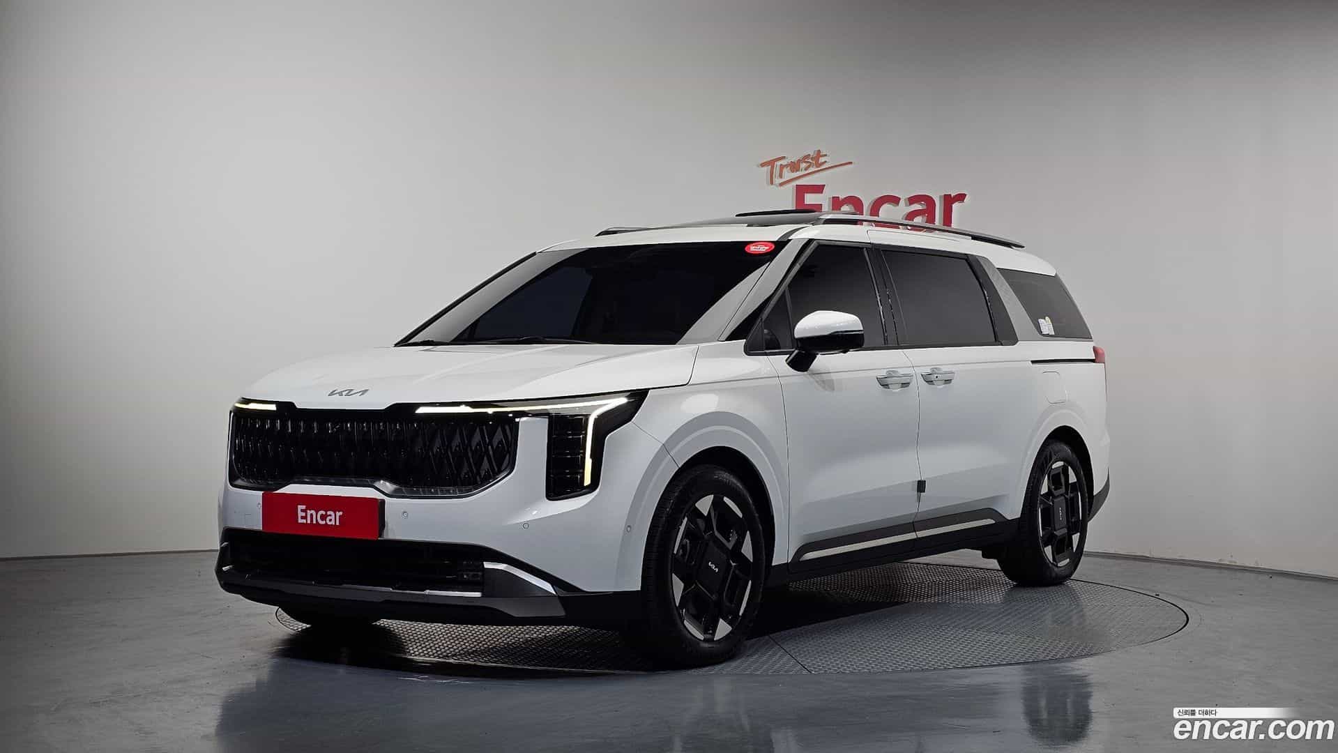 Canival Kia 2023.11-OUTER-001