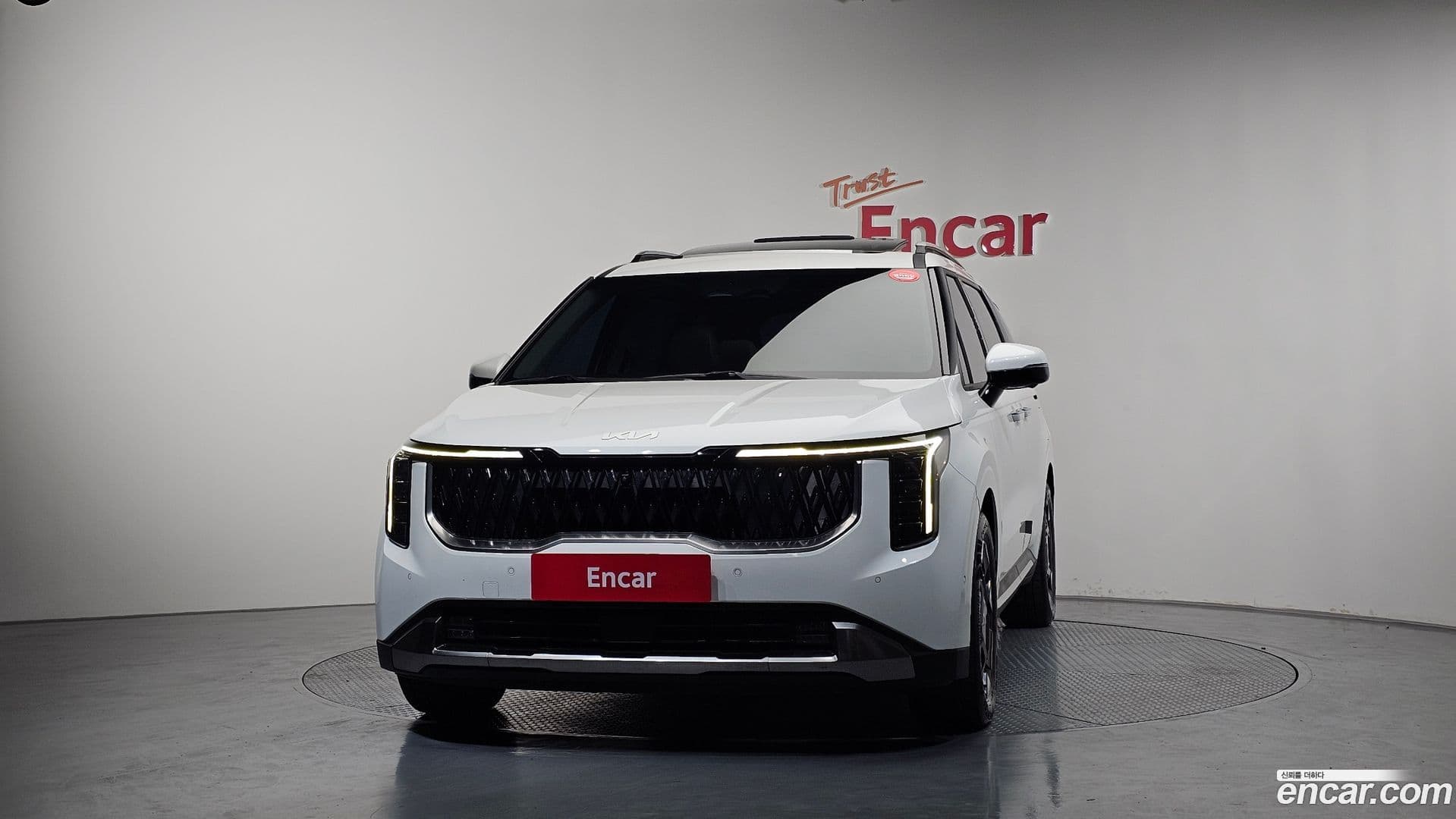 Main__Slider__Photo:Canival Kia 2023.11-2