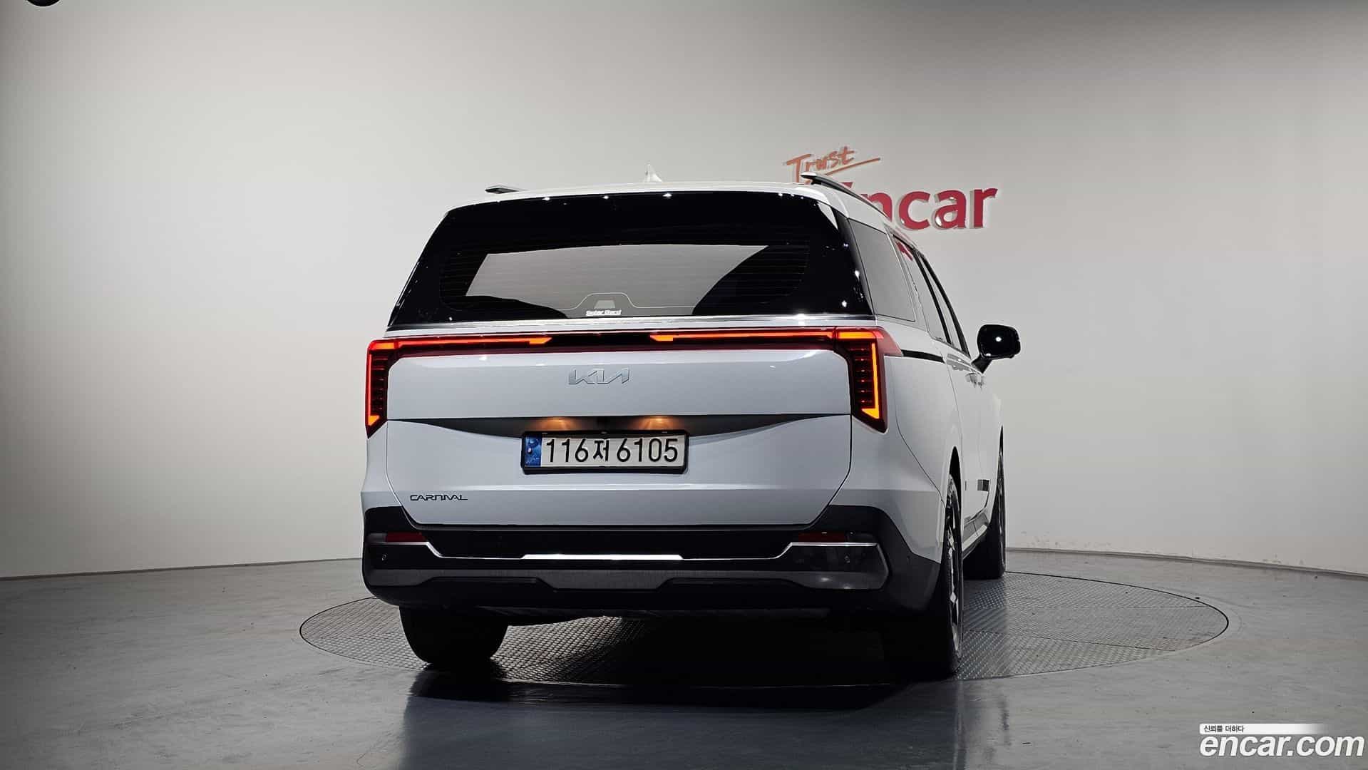 Canival Kia 2023.11-OUTER-004