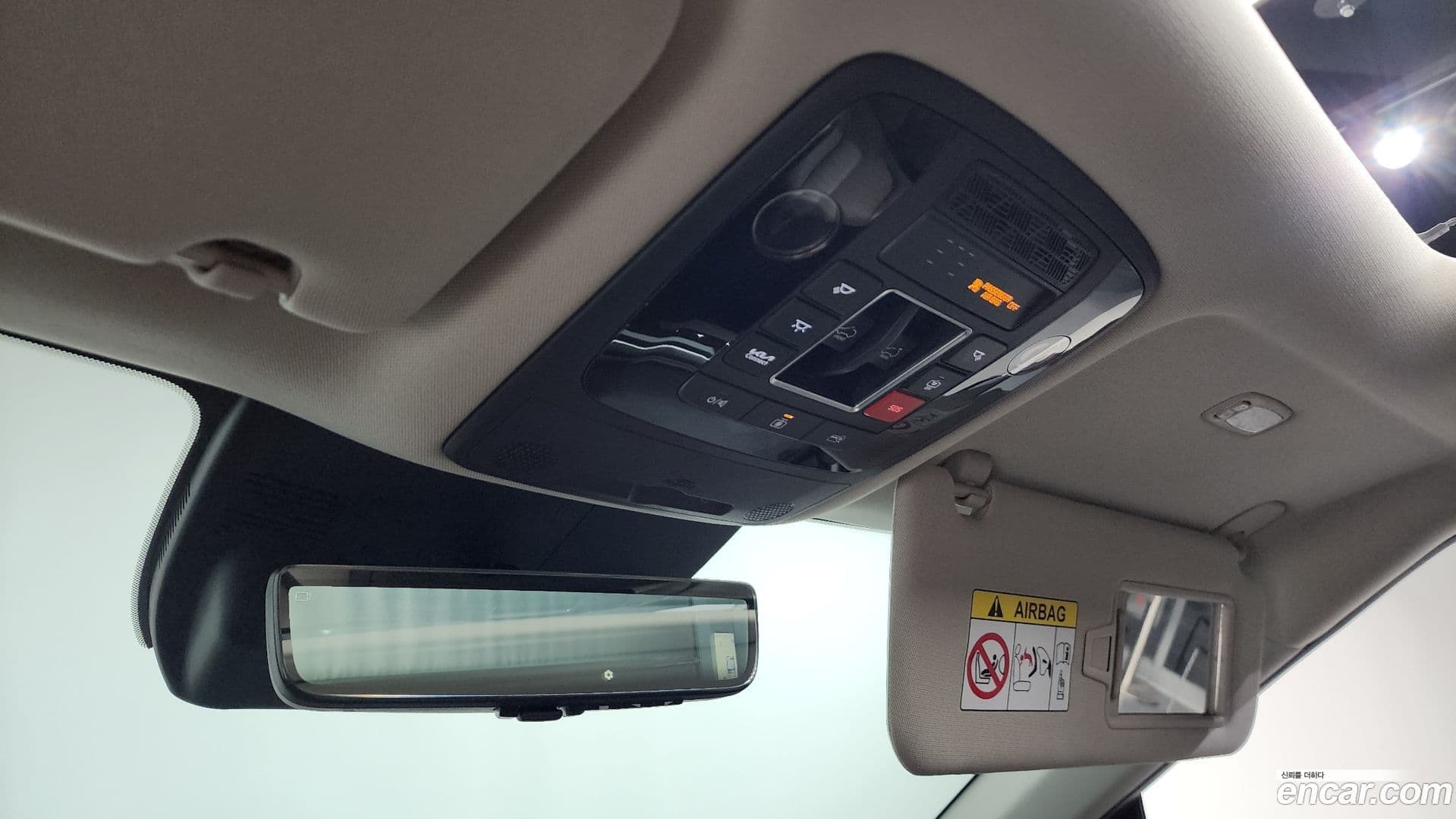 Main__Slider__Photo:Canival Kia 2023.11-27