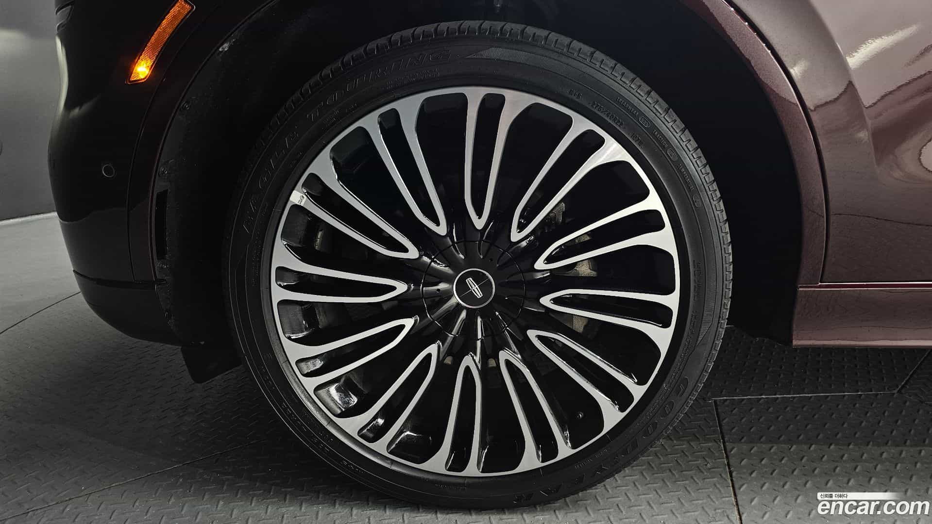 Aviator Lincoln 2021.8-OUTER-005