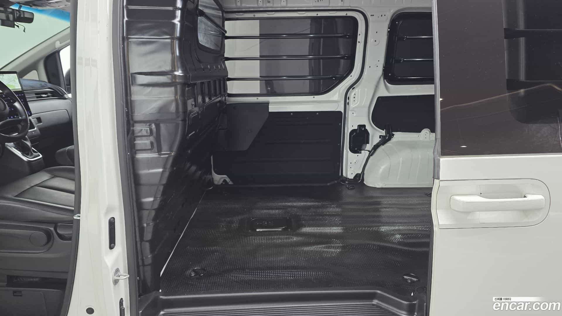 Staria Hyundai 2024.5-INNER-036