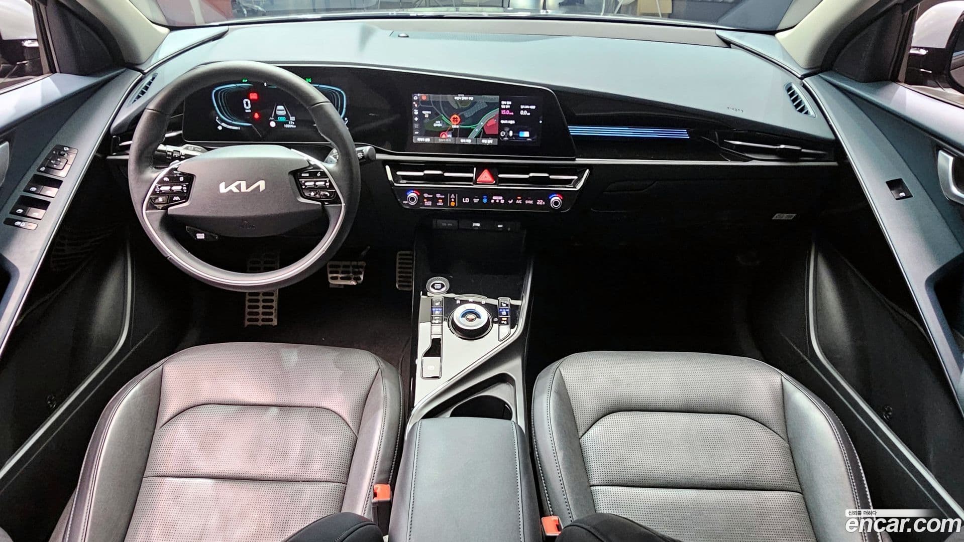 Main__Slider__Photo:Niro Kia 2022.11-6
