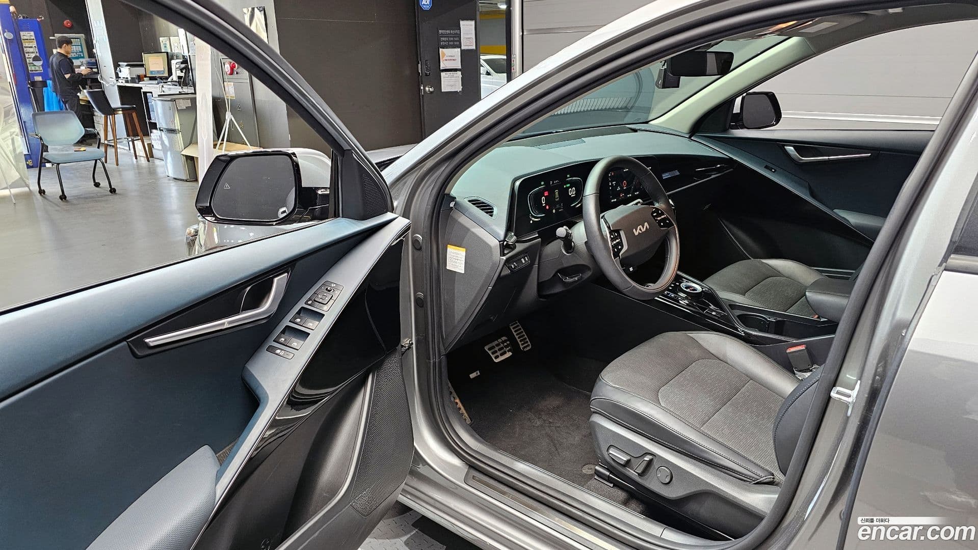 Main__Slider__Photo:Niro Kia 2022.11-9