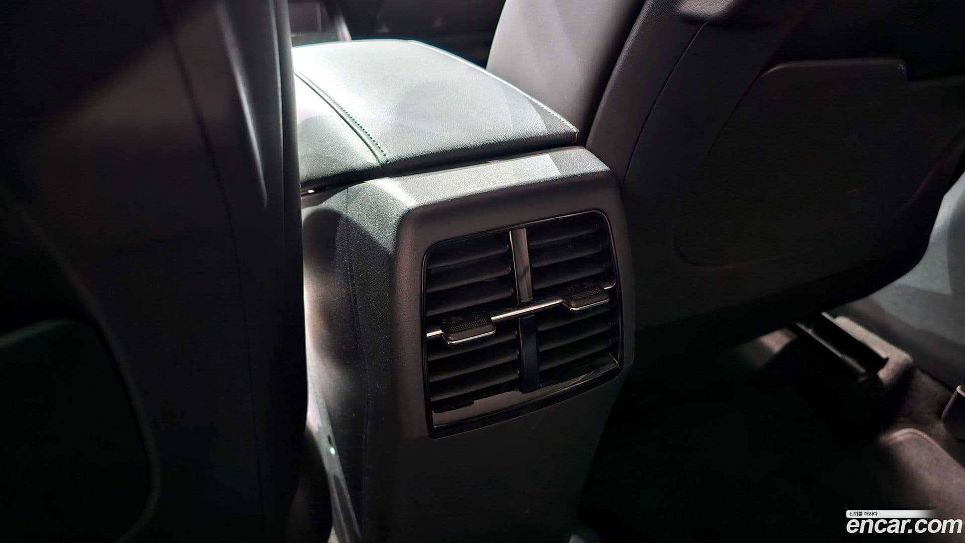 Main__Slider__Photo:Niro Kia 2022.11-29