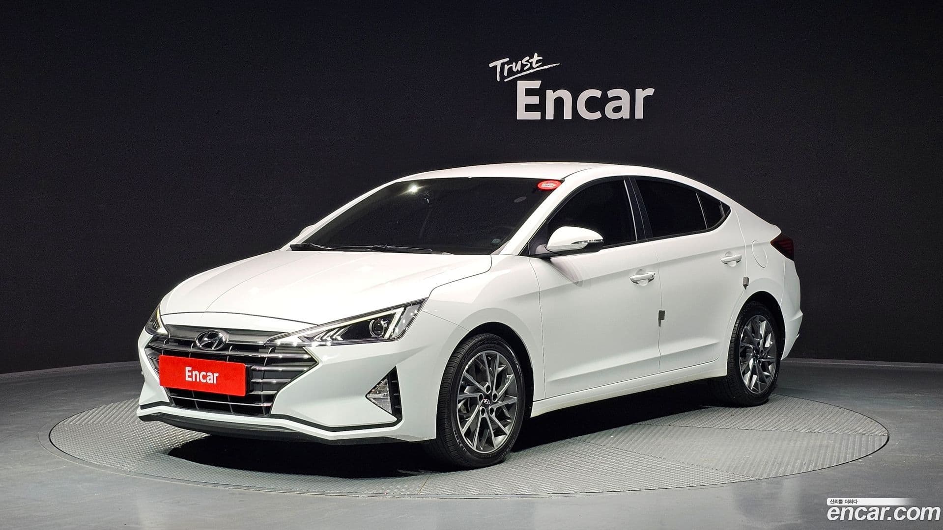 Main__Slider__Photo:AVANTE Hyundai 2019.11-0