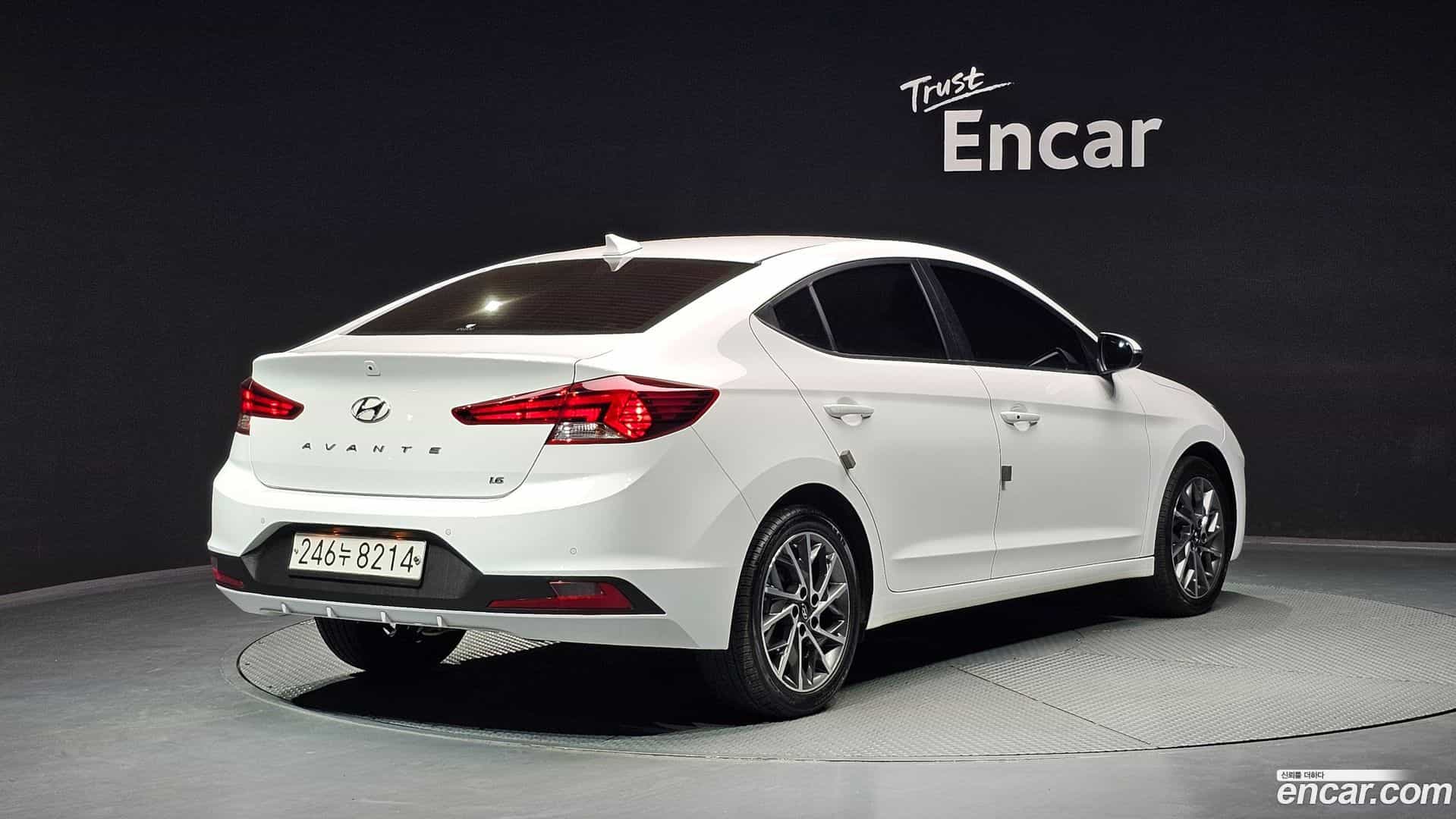 AVANTE Hyundai 2019.11-OUTER-002