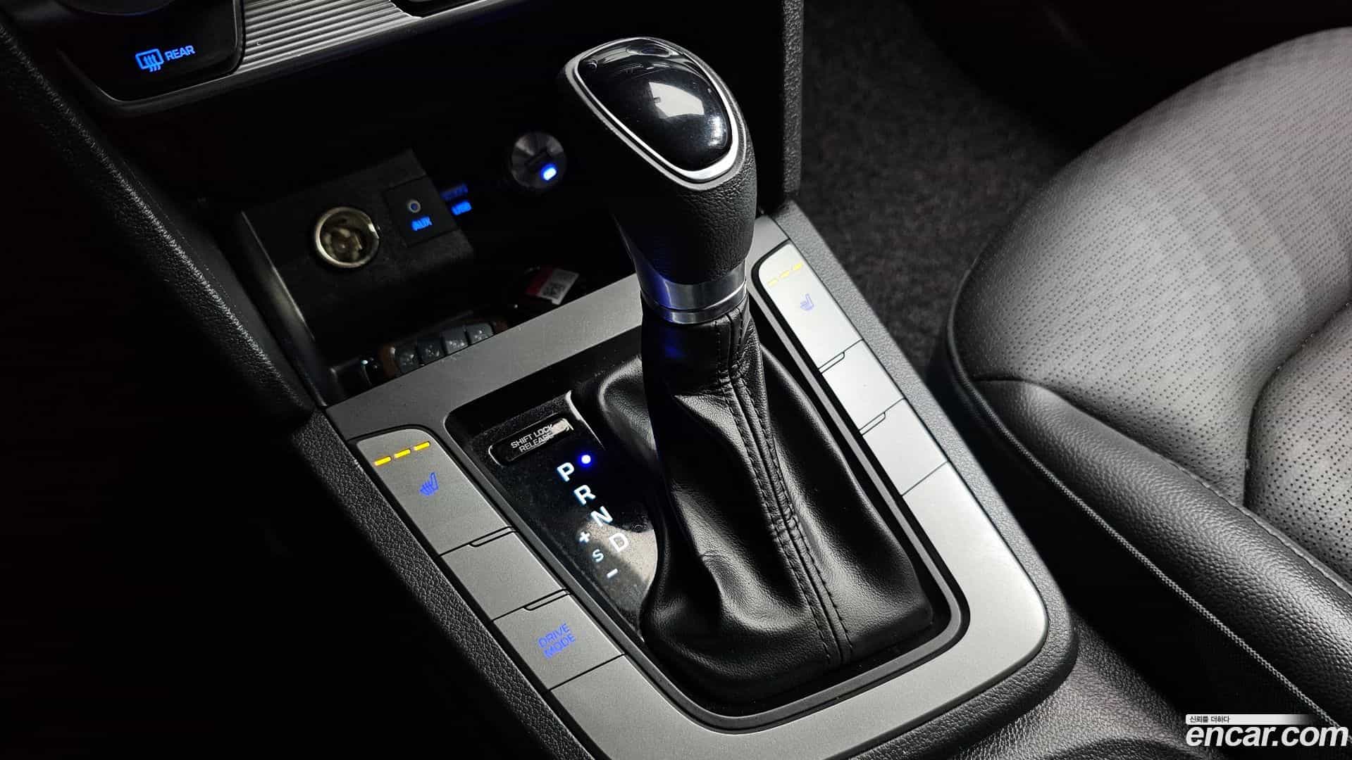 AVANTE Hyundai 2019.11-INNER-009