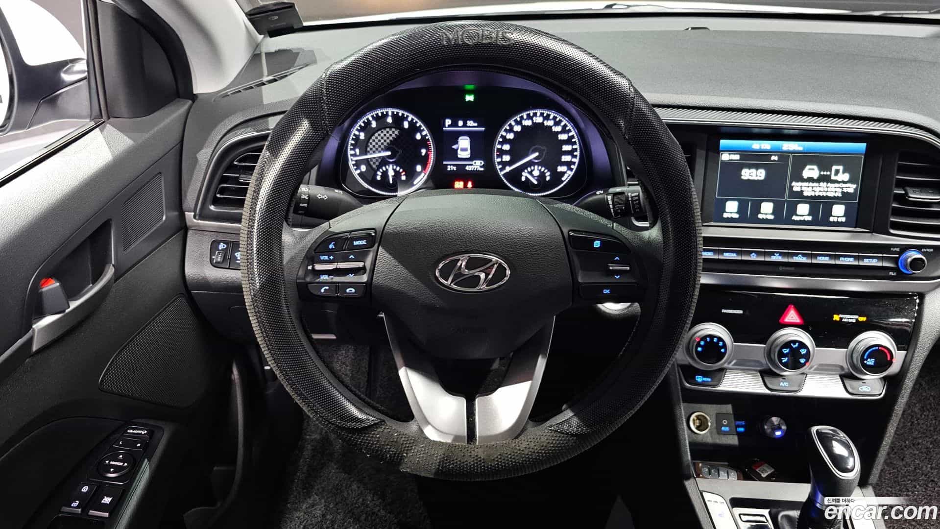 AVANTE Hyundai 2019.11-OPTION-017