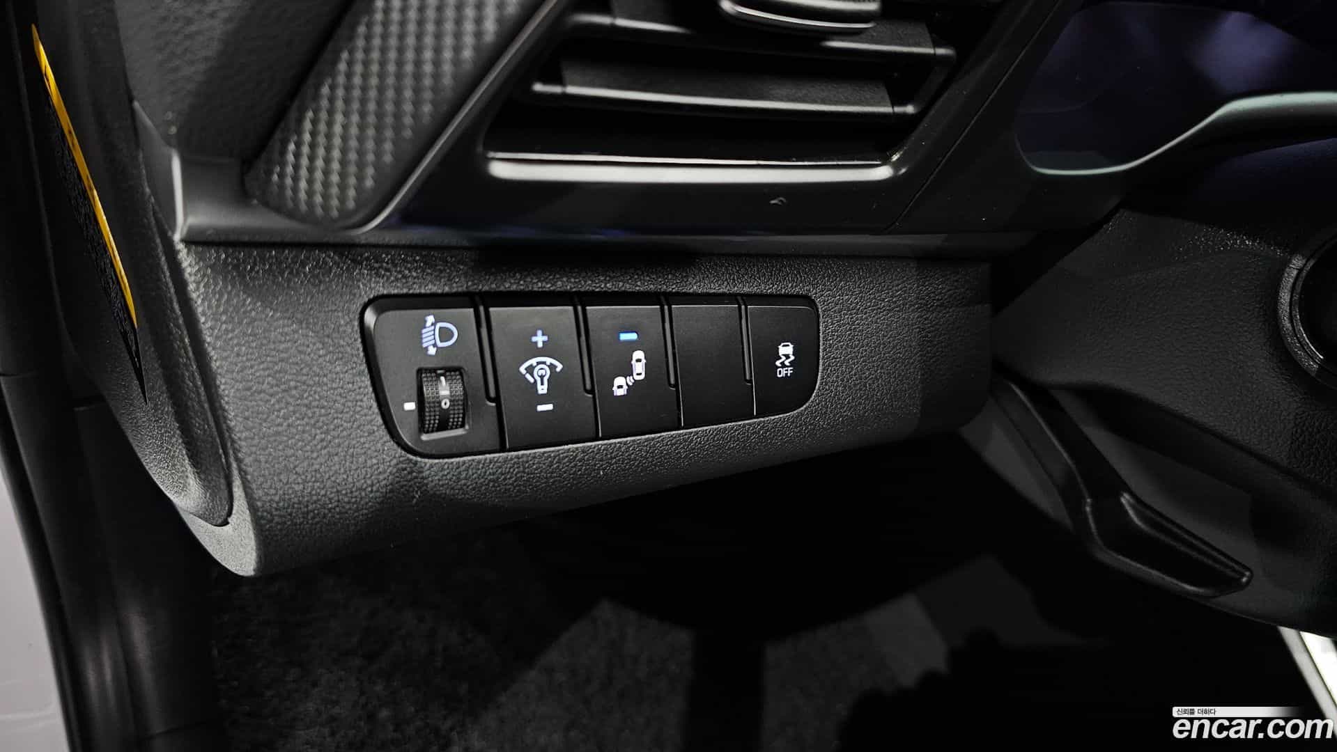 AVANTE Hyundai 2019.11-OPTION-021