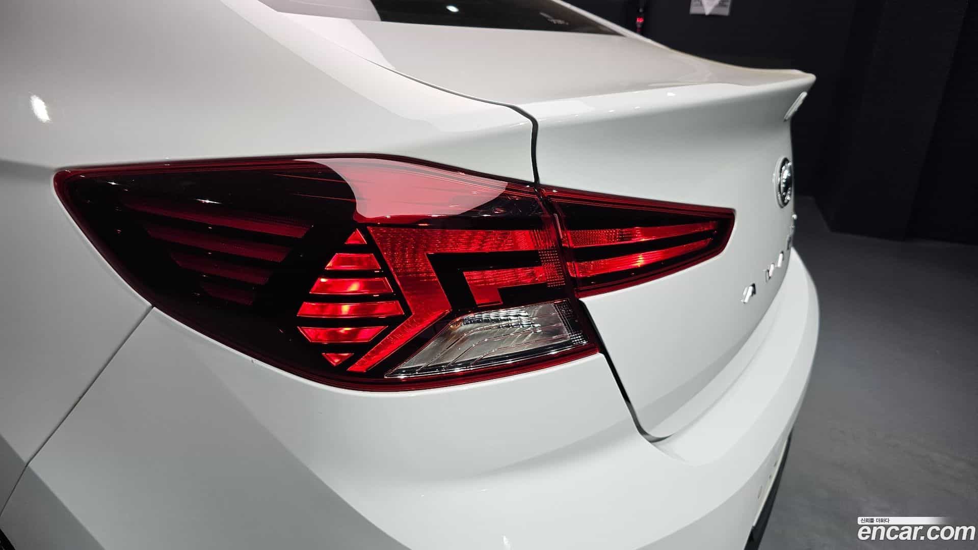 AVANTE Hyundai 2019.11-OUTER-033