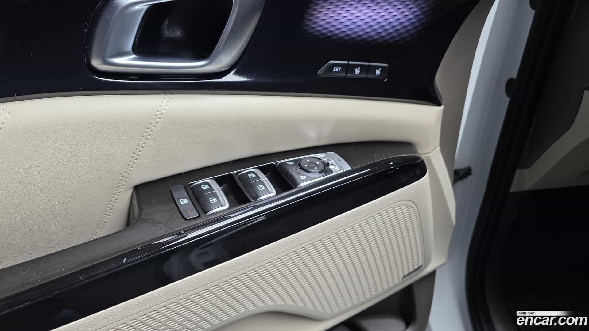 Canival Kia 2023.2-OPTION-043