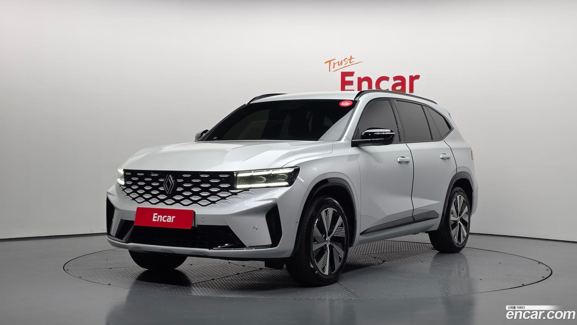 Main__Slider__Photo:Grand Koleos Renault Korea 2025.2-0