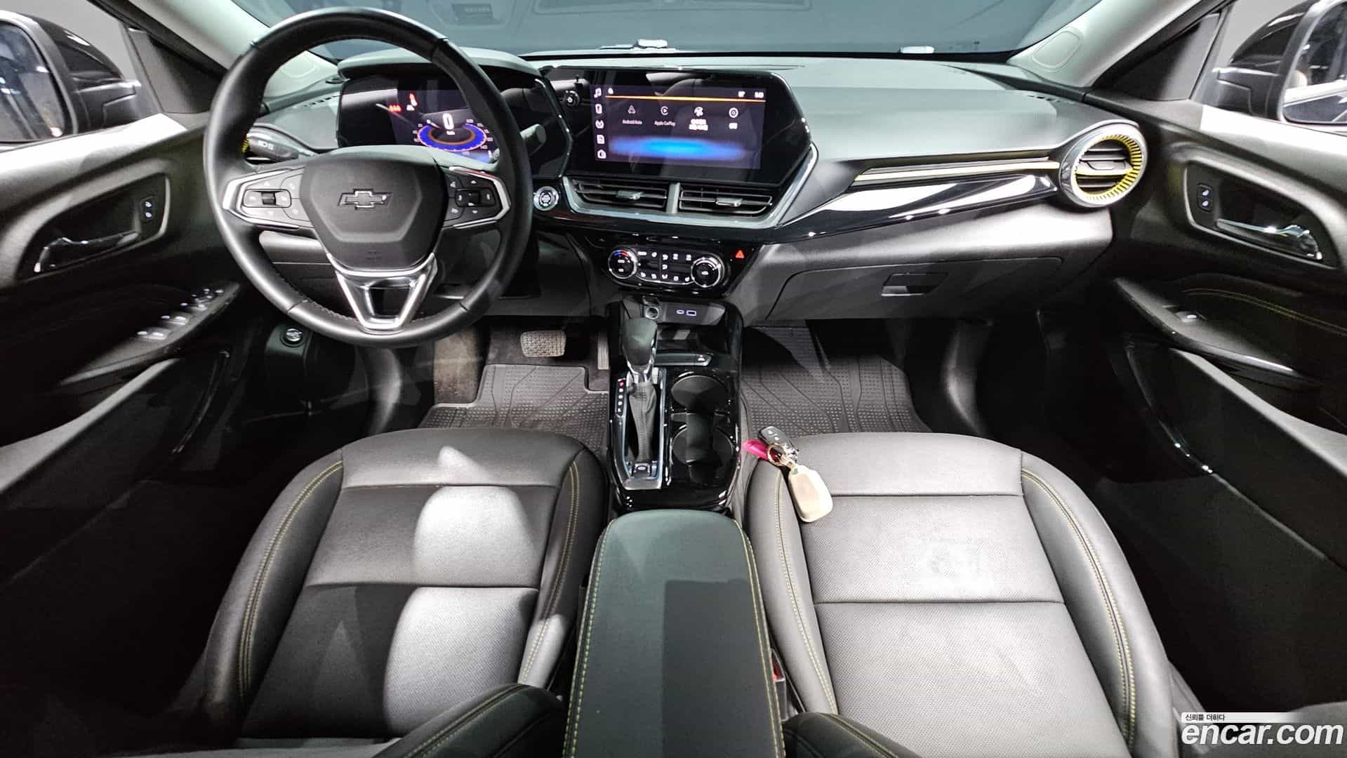 Trax Chevrolet 2023.8-INNER-007