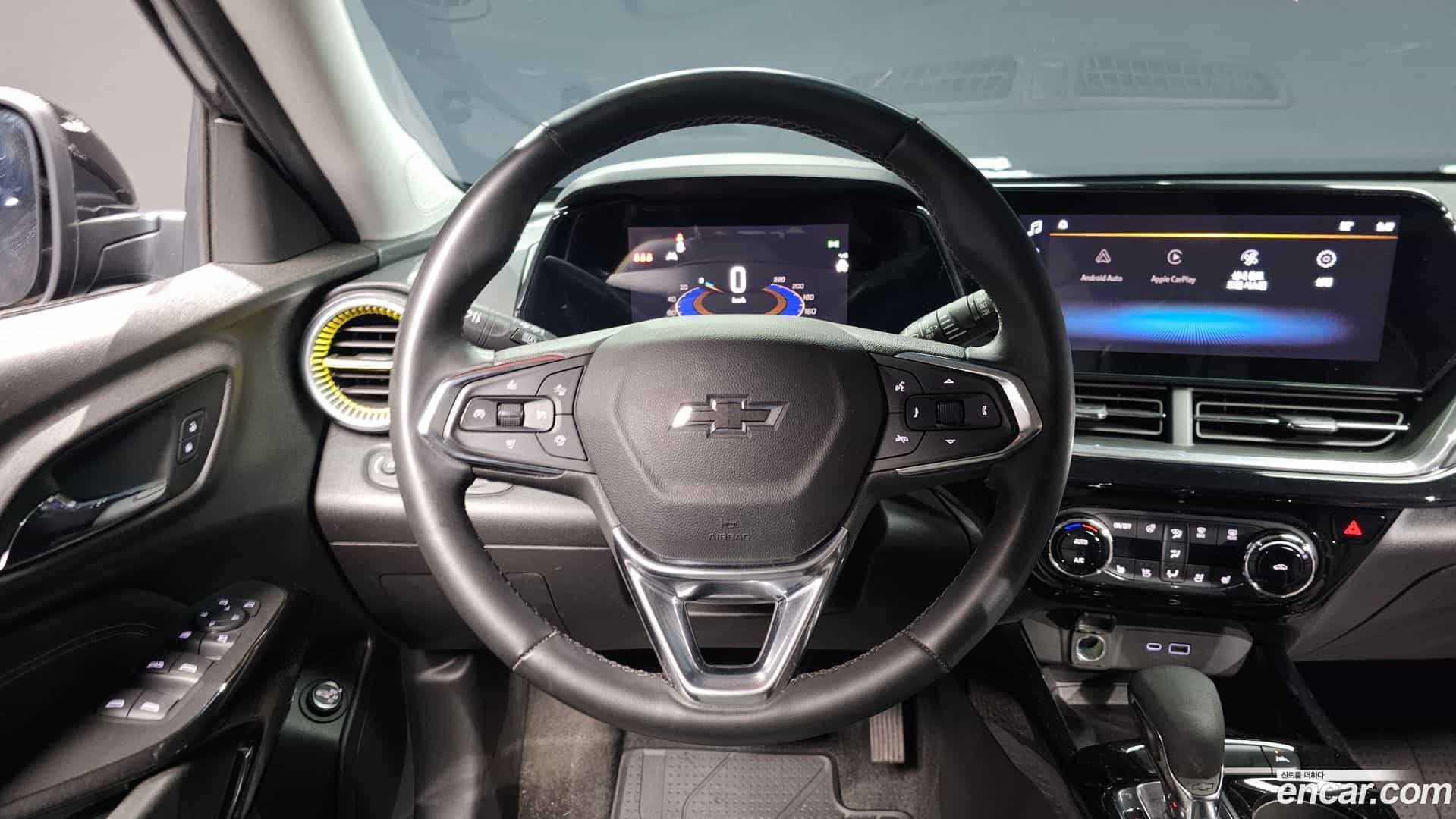 Trax Chevrolet 2023.8-OPTION-017