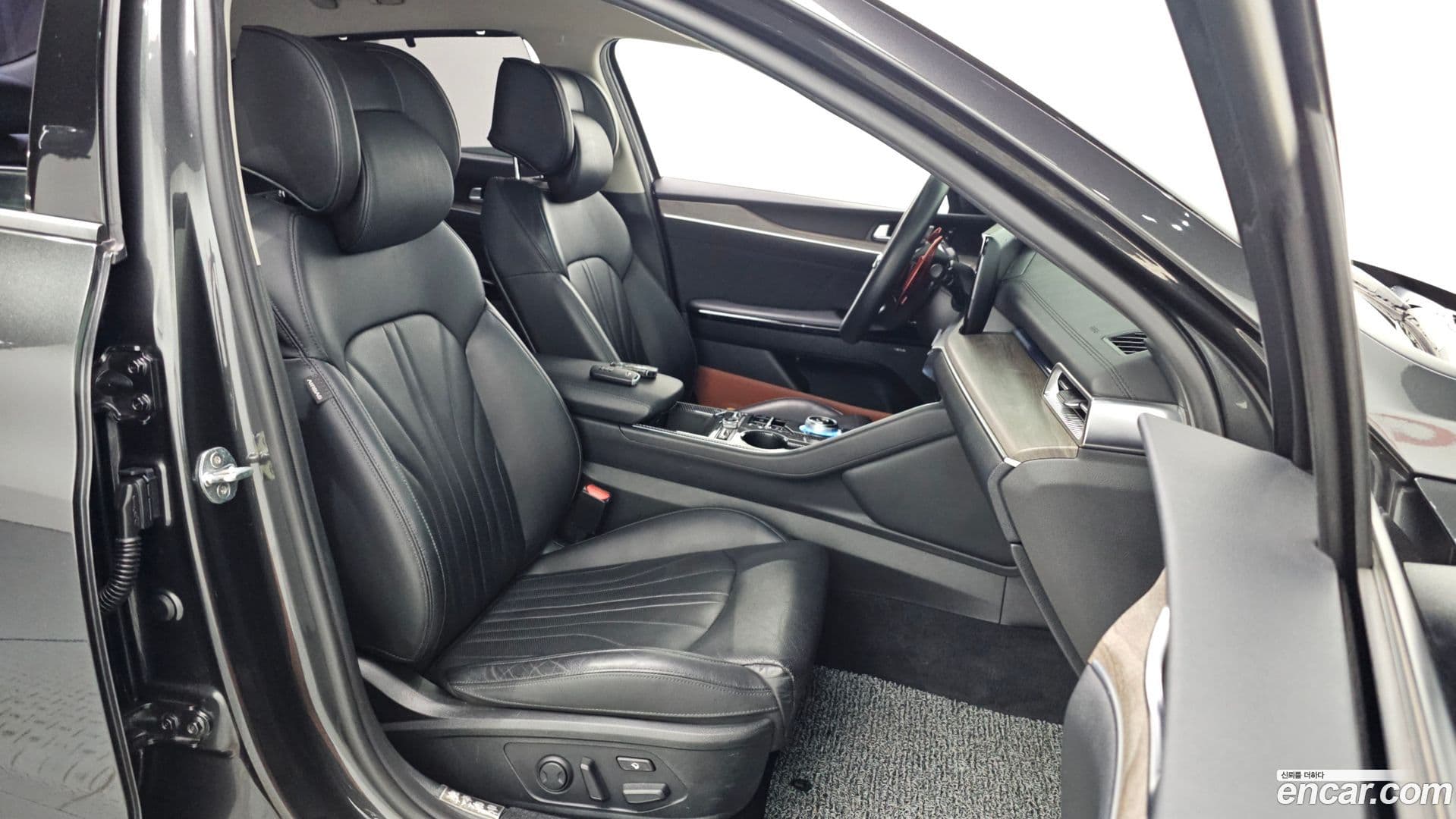 Main__Slider__Photo:K5 Kia 2020.2-10