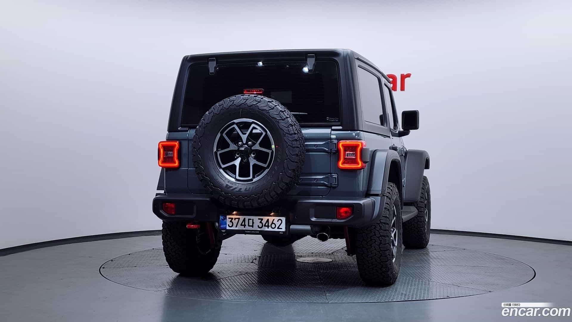 Wrangler Jeep 2026.2-OUTER-004