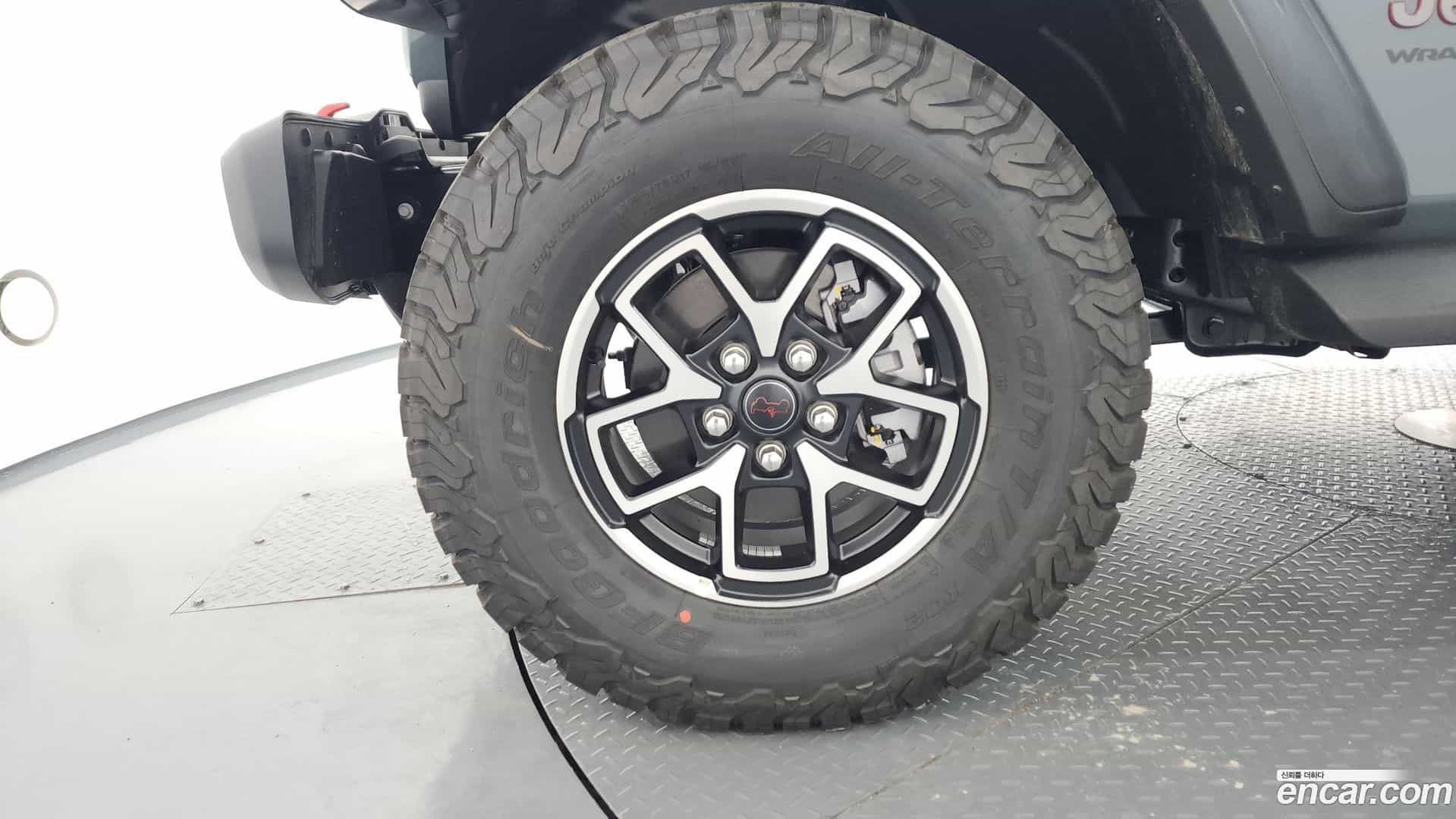 Wrangler Jeep 2026.2-OUTER-005