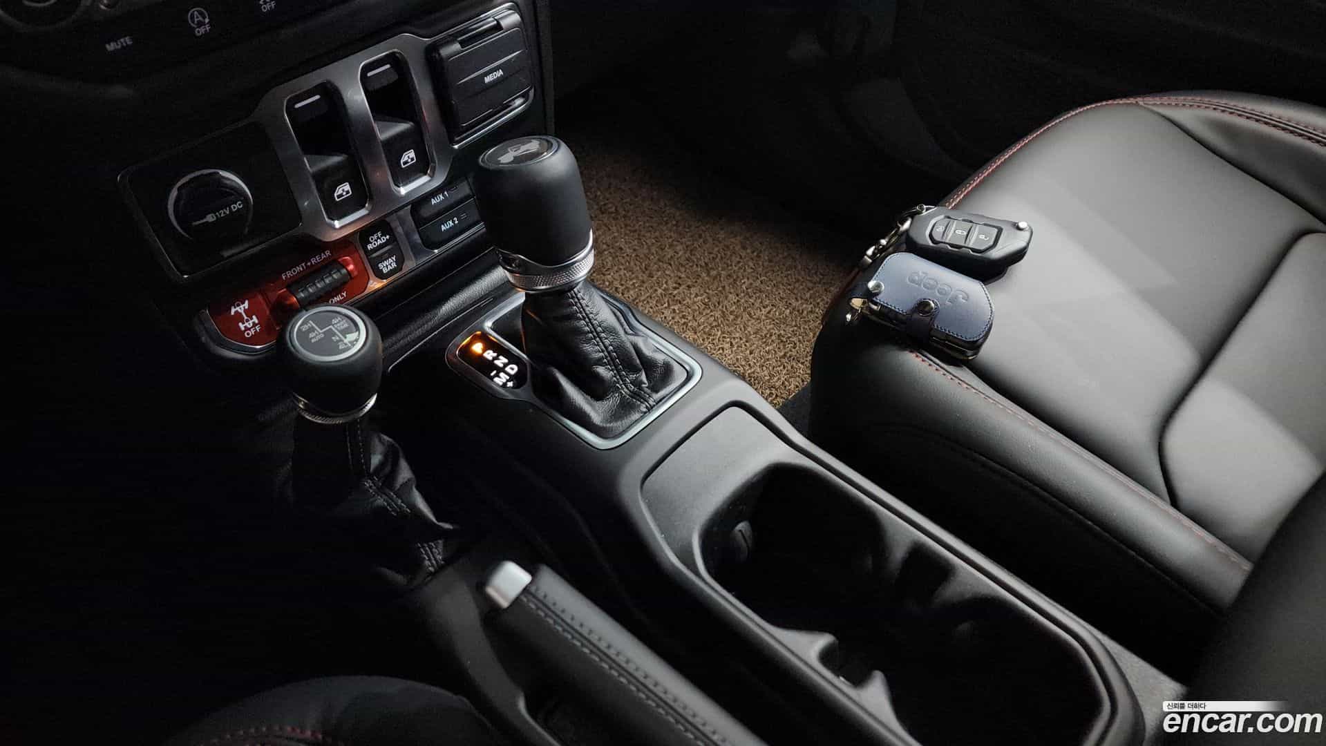Wrangler Jeep 2026.2-INNER-009