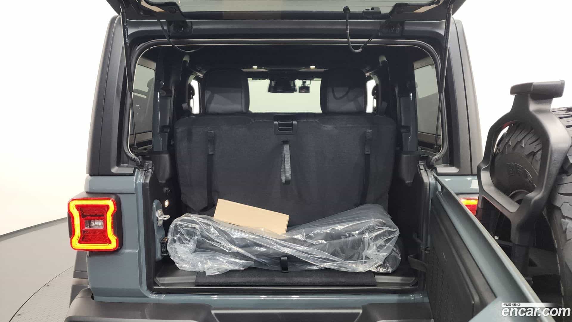 Wrangler Jeep 2026.2-OPTION-024