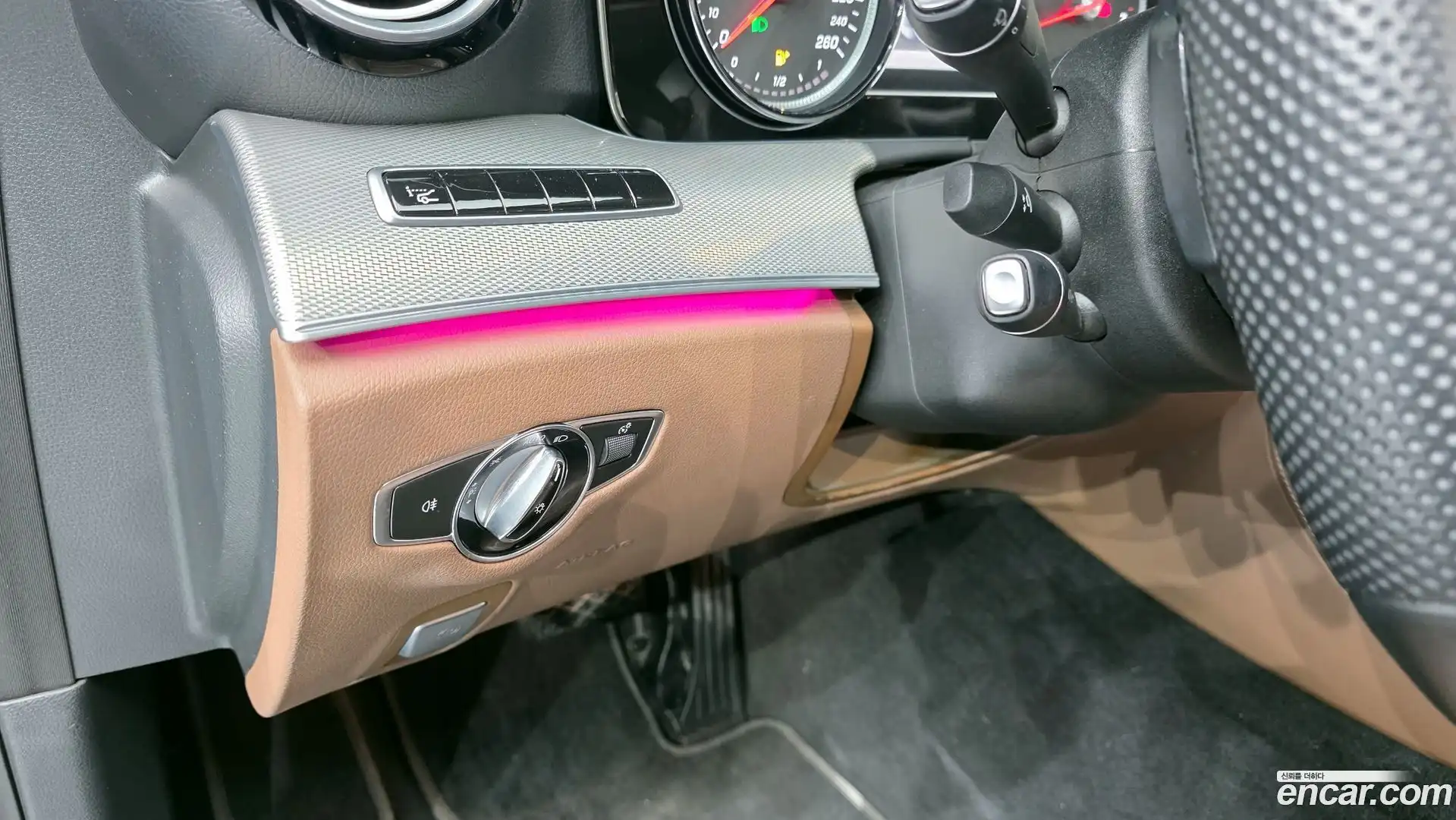 E-Class Mercedes-Benz 2016.11-OPTION-020