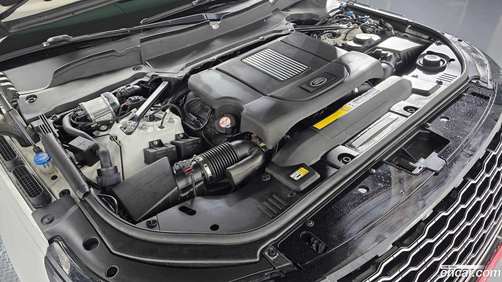 Main__Slider__Photo:Range Rover Land Rover 2020.10-5