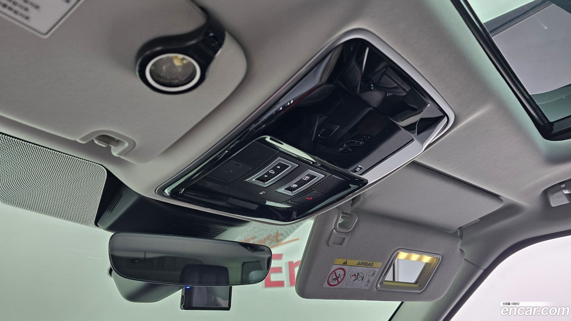 Main__Slider__Photo:Range Rover Land Rover 2020.10-39