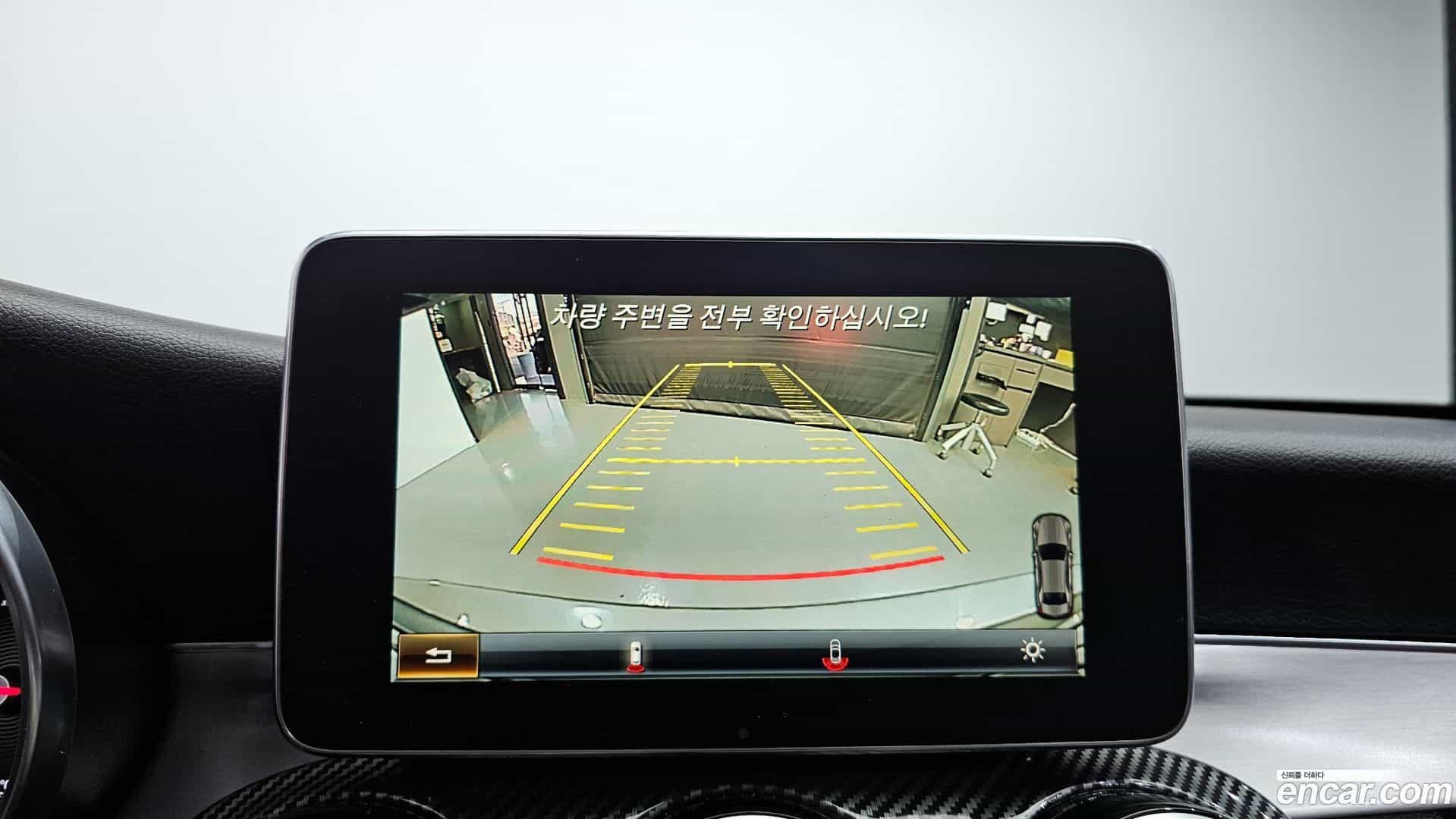 C-Class Mercedes-Benz 2016.1-OPTION-018