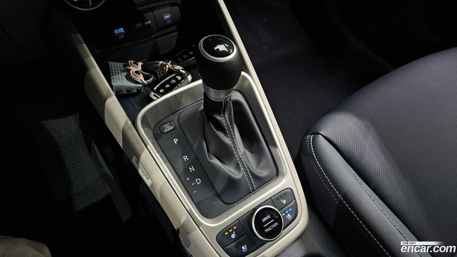 Venue Hyundai 2025.6-INNER-009