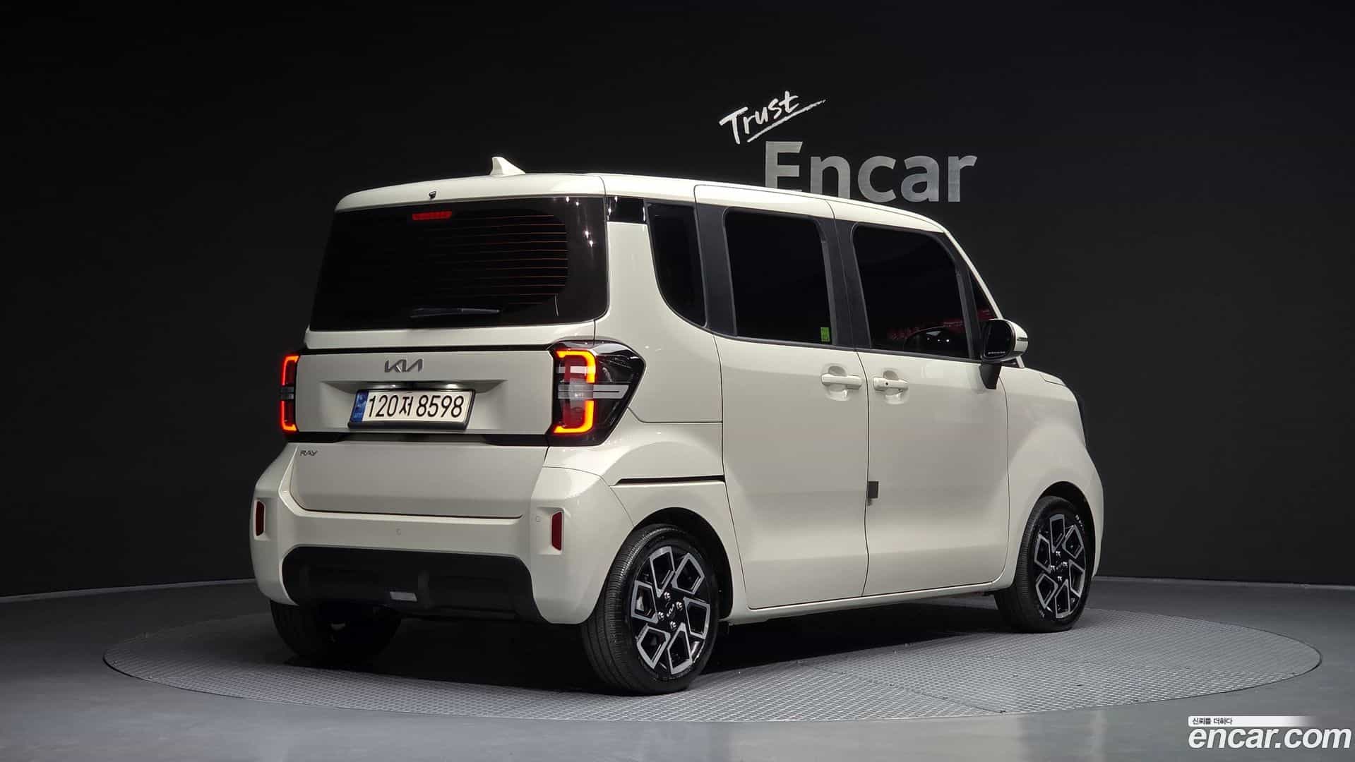 RAY Kia 2024.2-OUTER-002