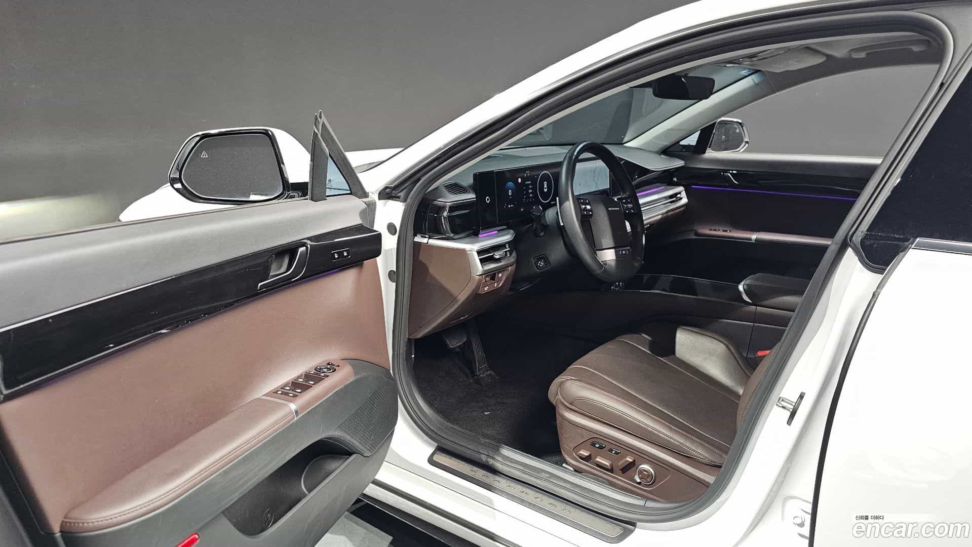 Grandeur Hyundai 2022.11-INNER-010