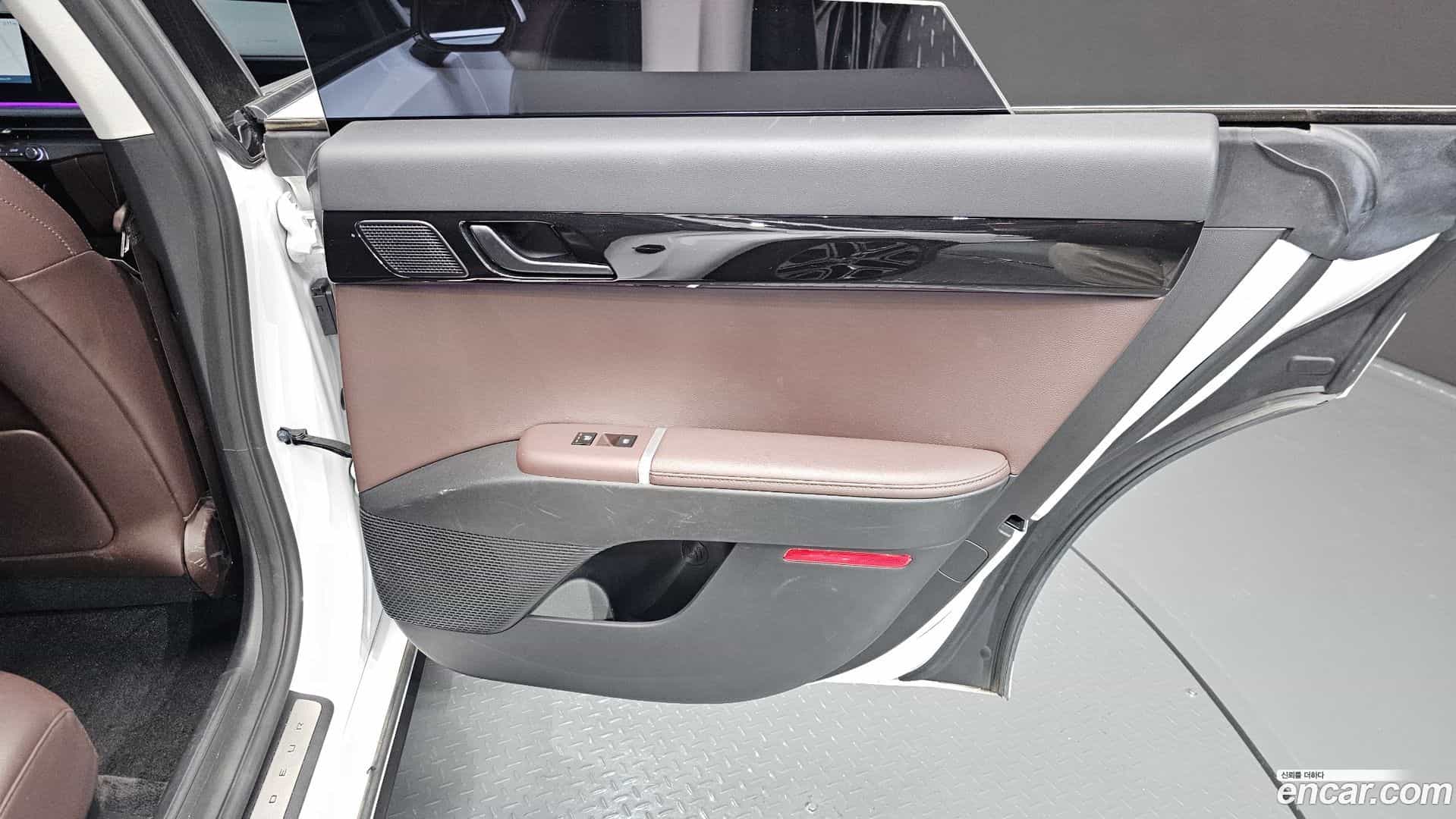 Grandeur Hyundai 2022.11-INNER-035