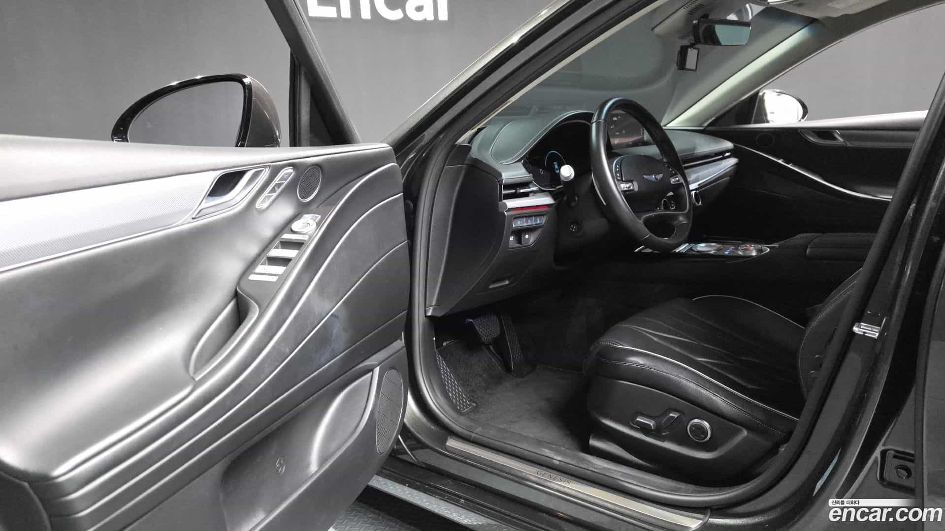 G80 Genesis 2022.3-INNER-010