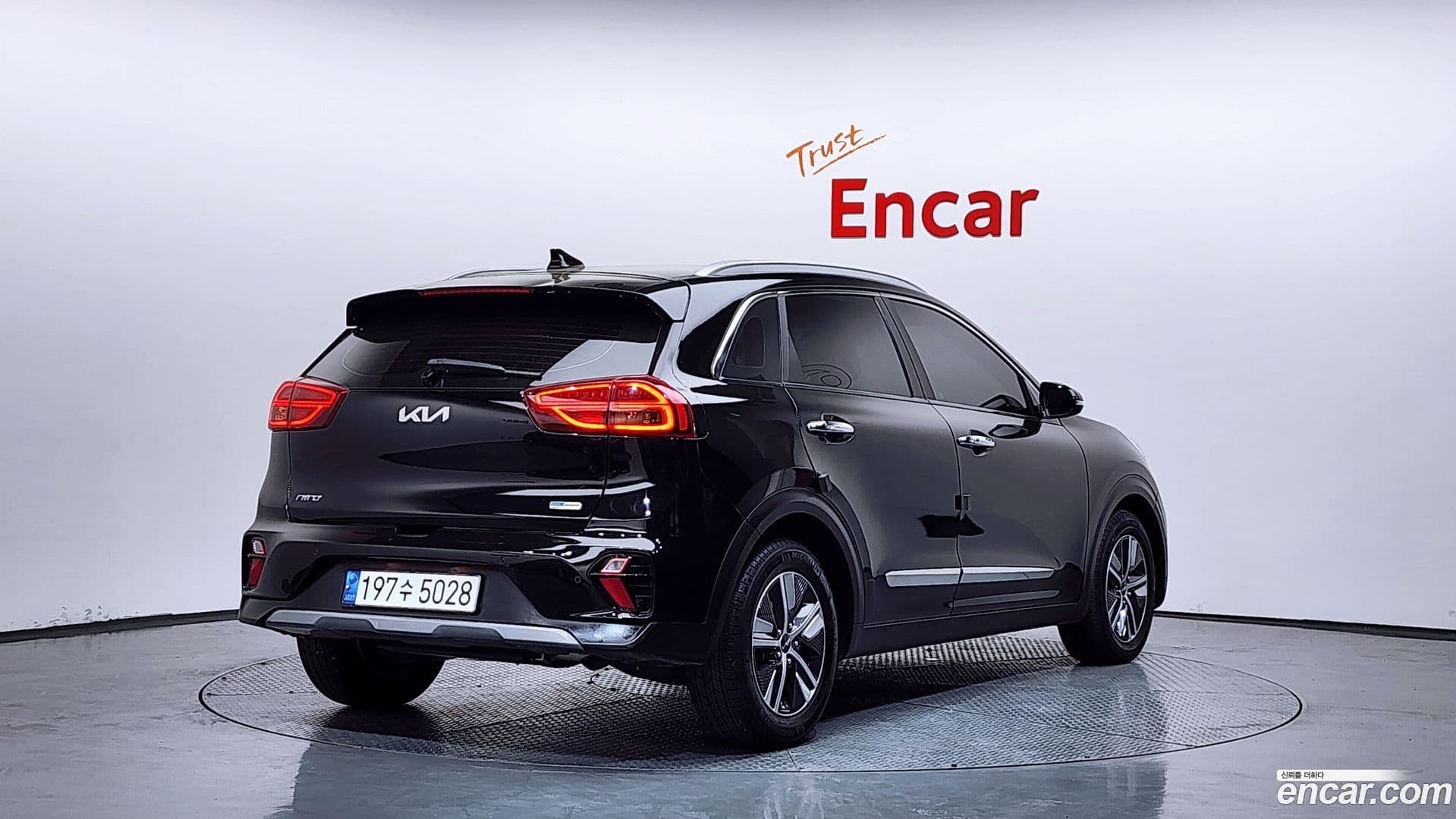 Main__Slider__Photo:Niro Kia 2021.9-1