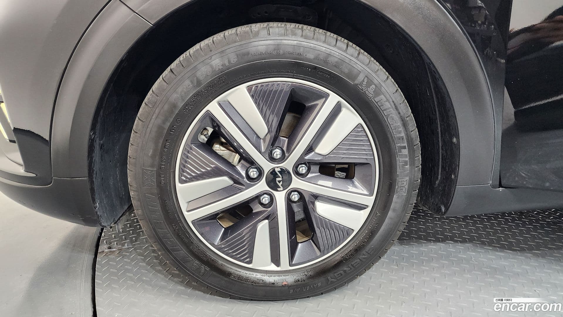 Main__Slider__Photo:Niro Kia 2021.9-4