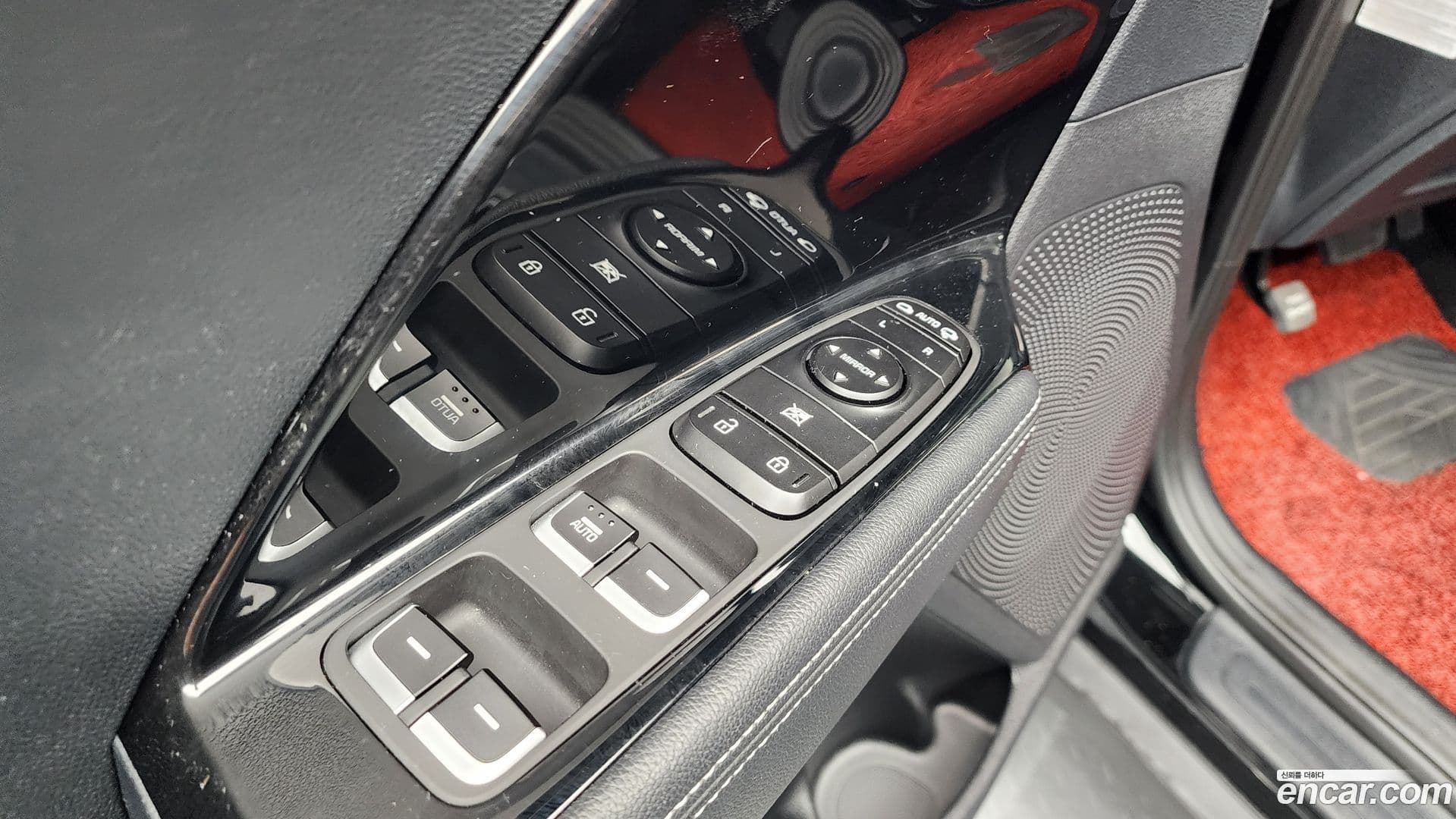 Main__Slider__Photo:Niro Kia 2021.9-29