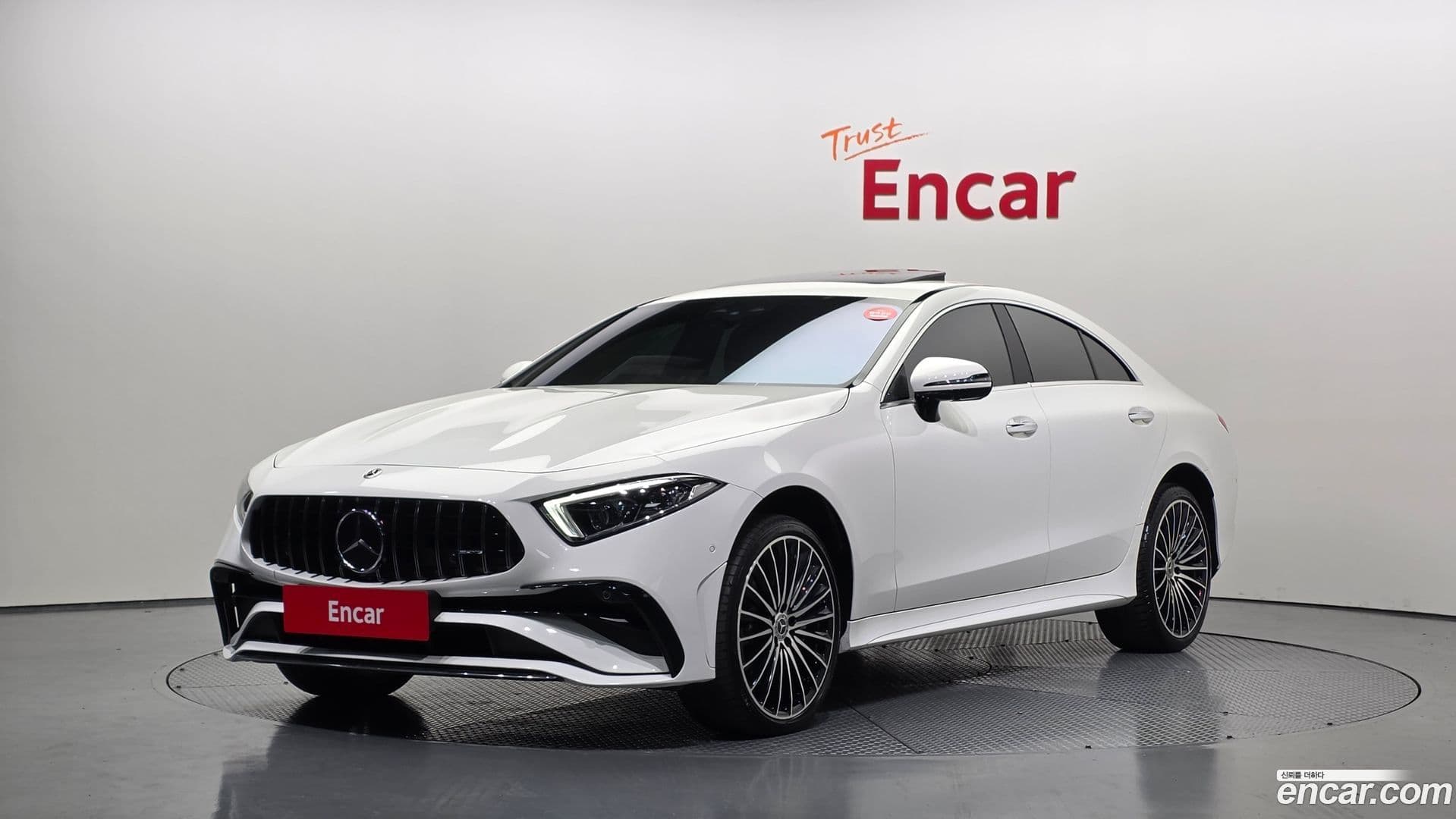 Main__Slider__Photo:CLS-Class Mercedes-Benz 2023.6-0