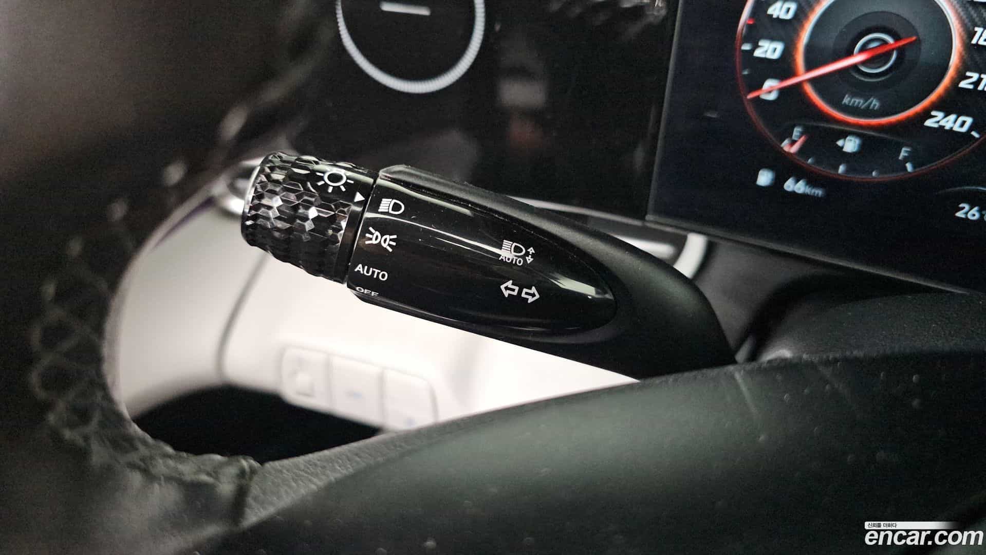 AVANTE Hyundai 2022.9-OPTION-019