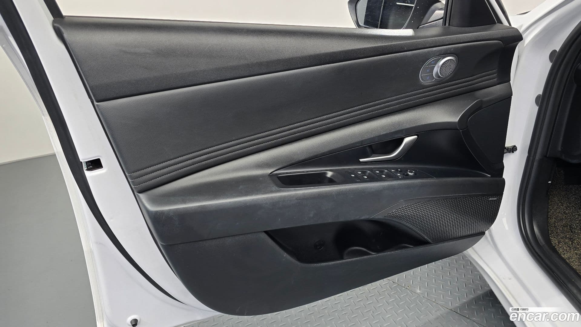 Main__Slider__Photo:AVANTE Hyundai 2021.1-24