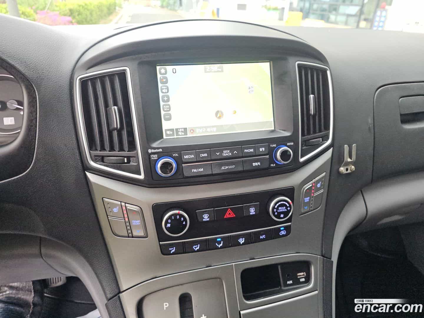 Starex Hyundai 2017.2-INNER-009