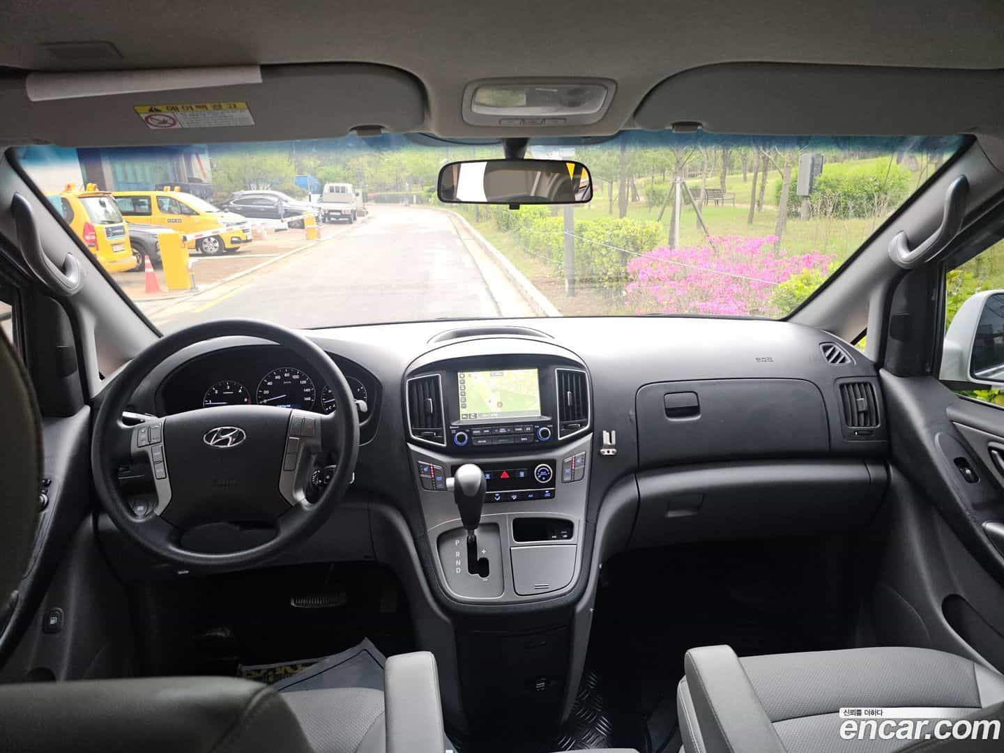 Starex Hyundai 2017.2-OPTION-015